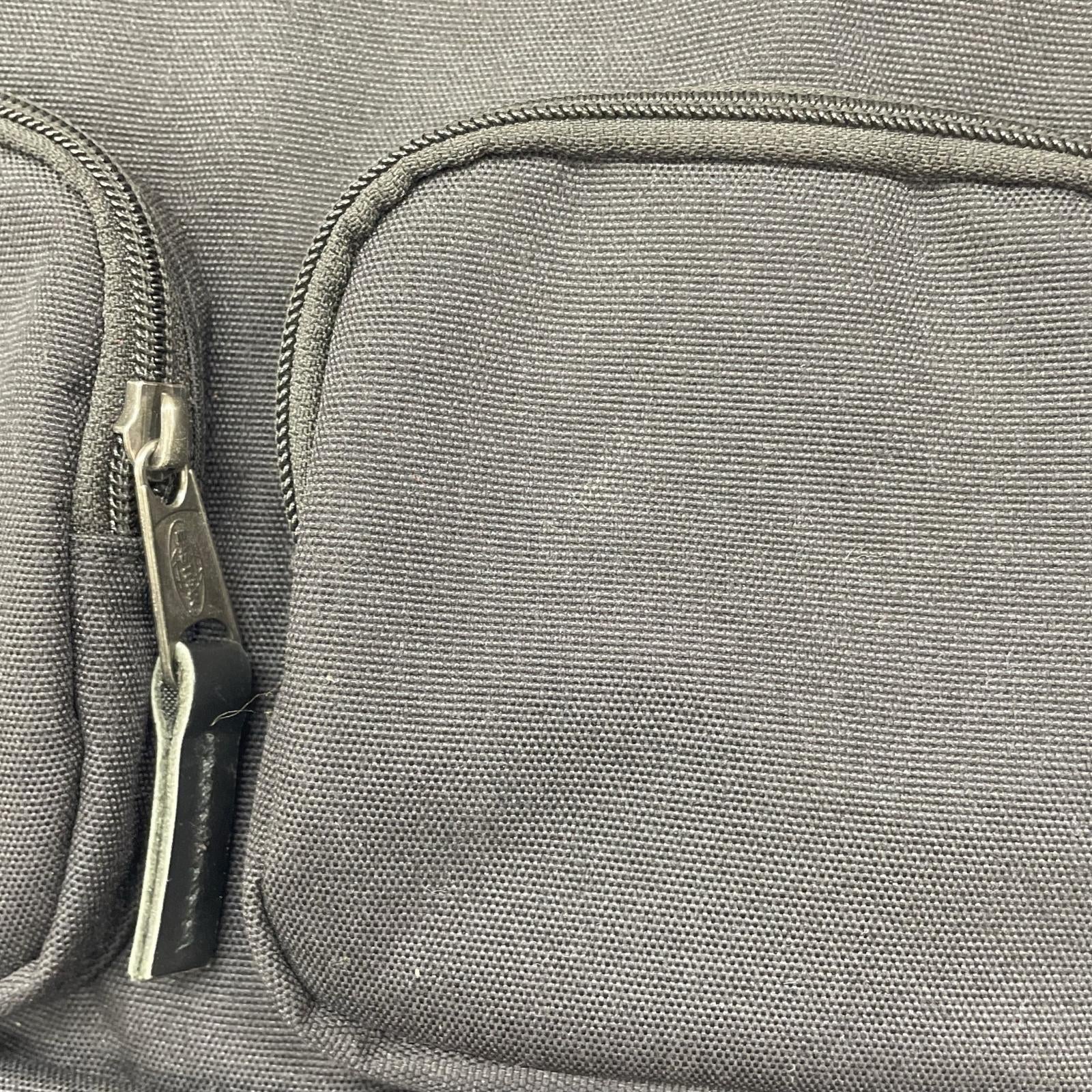 リュック・デイパック EASTPAK×BEAMS Padded Pak'r ブラック ブラック