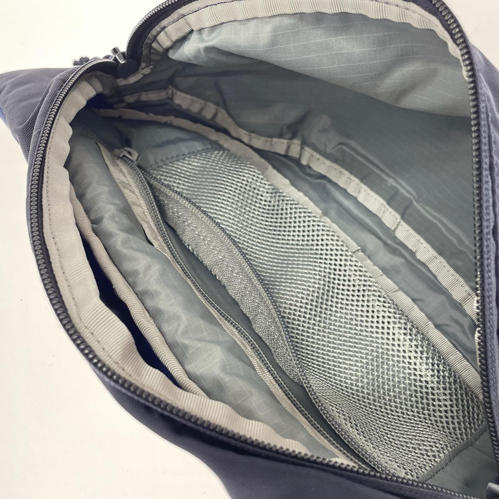 ボディバッグ Orion Waist Bag ネイビー ネイビー