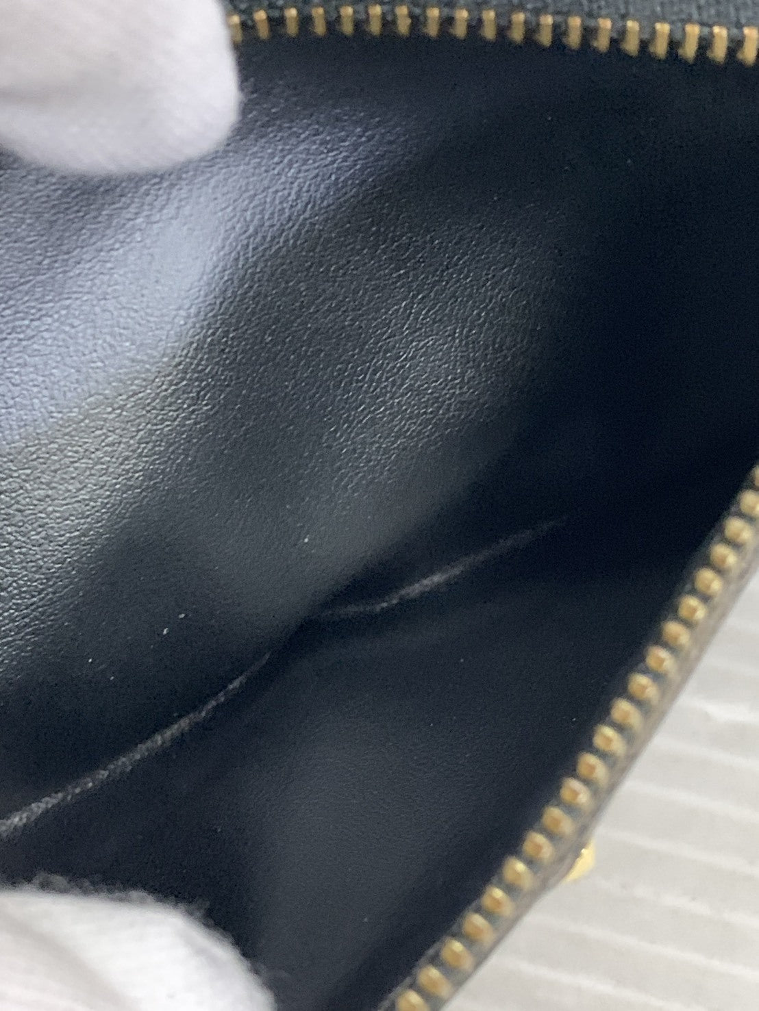 LV スハリライン ノワール ジッピーウォレット