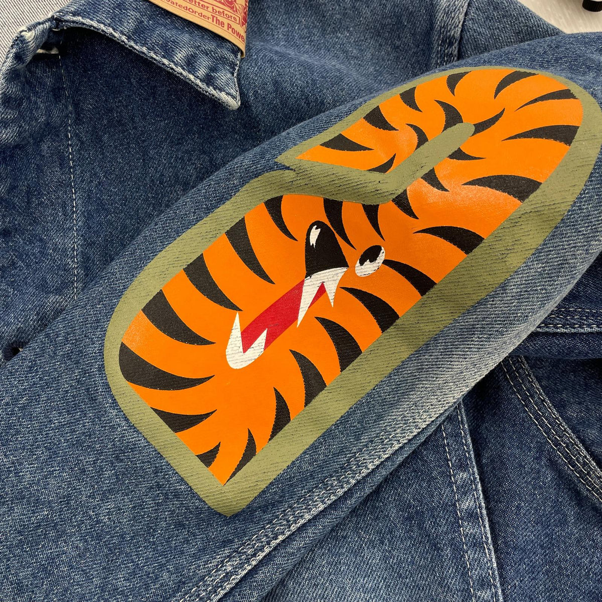 デニムジャケット A BATHING APE Shark graphic-print denim jacket (2XL)