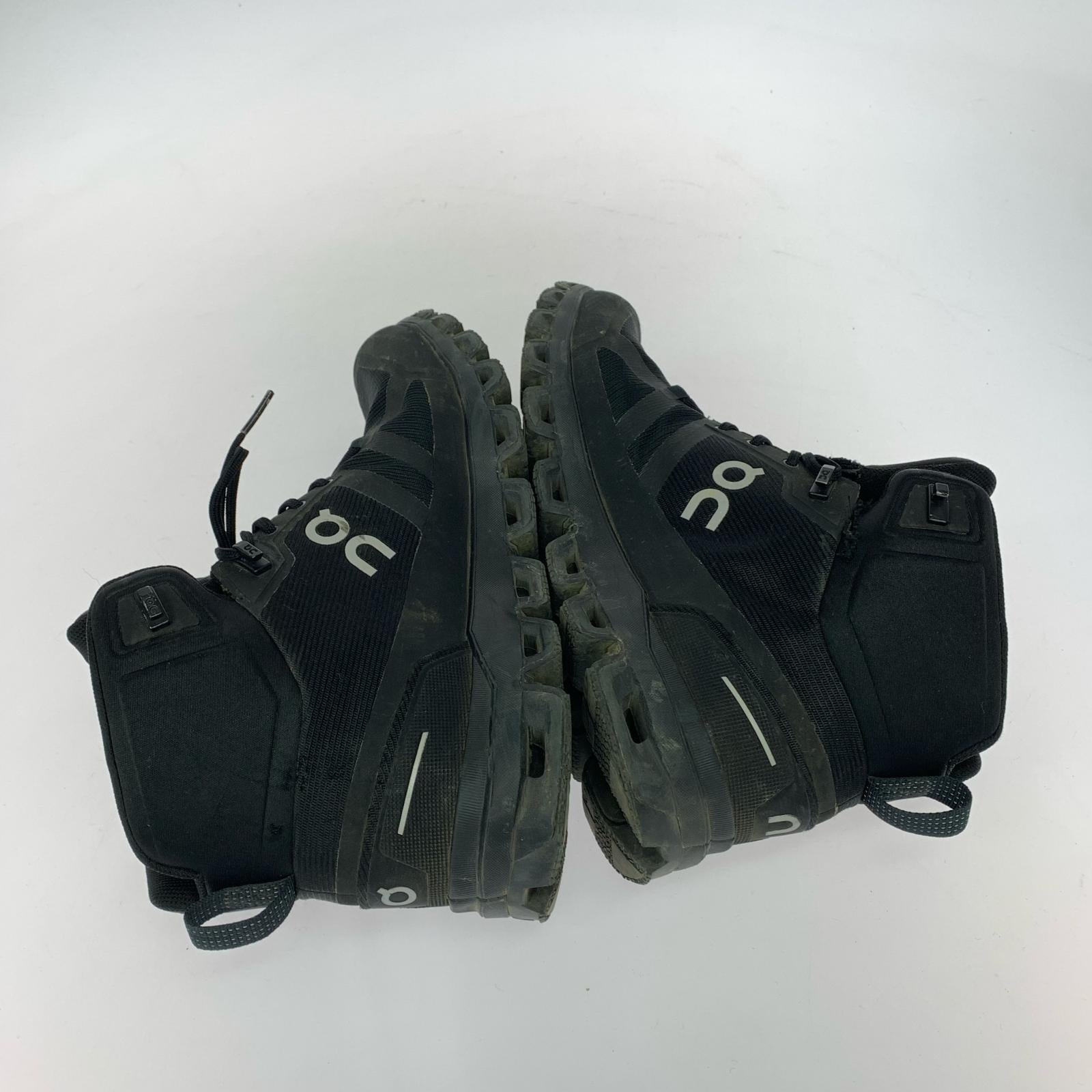 スニーカー ON CLOUD ROCK 黒 (7) 25.5cm (US7 1/2 UK7 EU41) ブラック