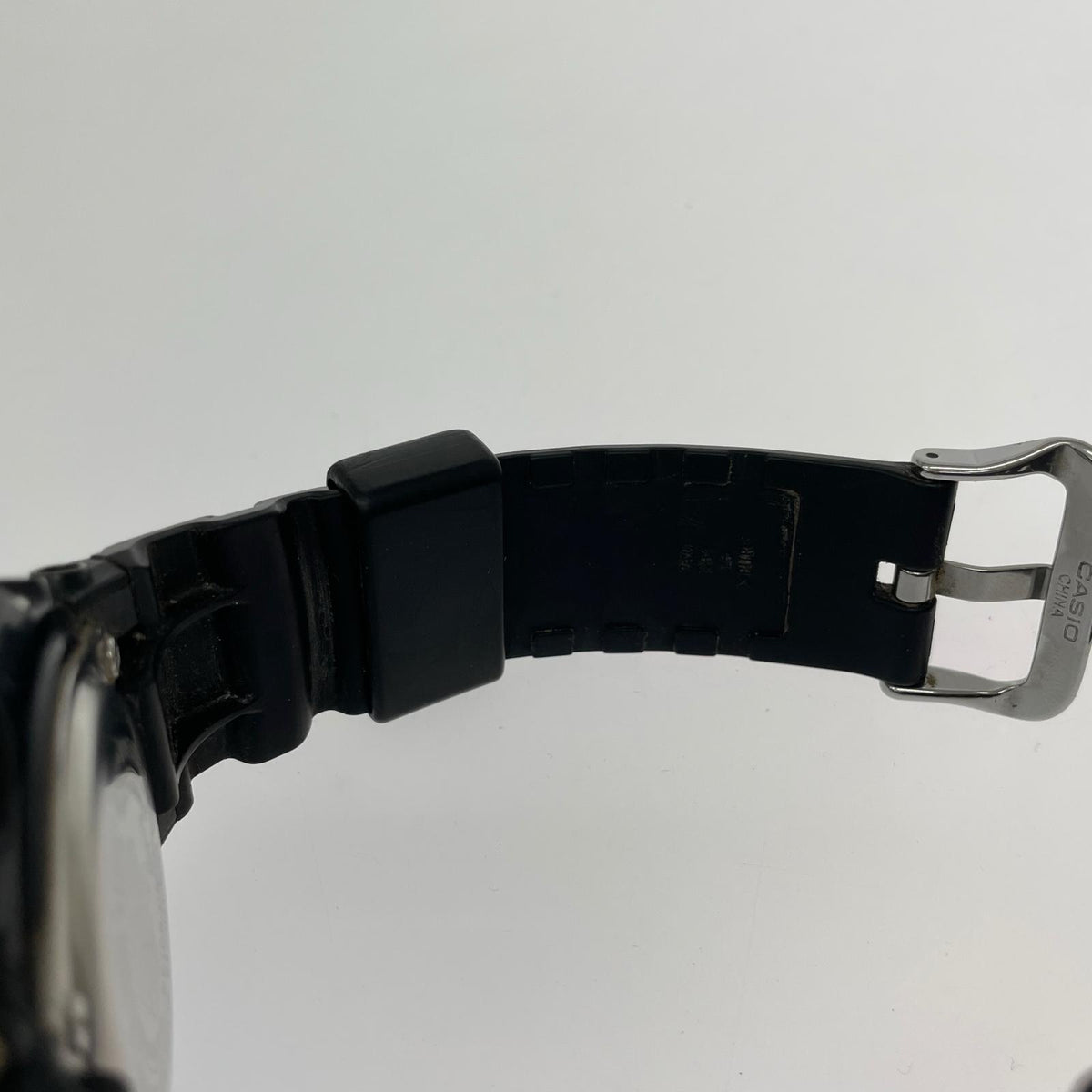 腕時計 AWG-M100SB ブラック