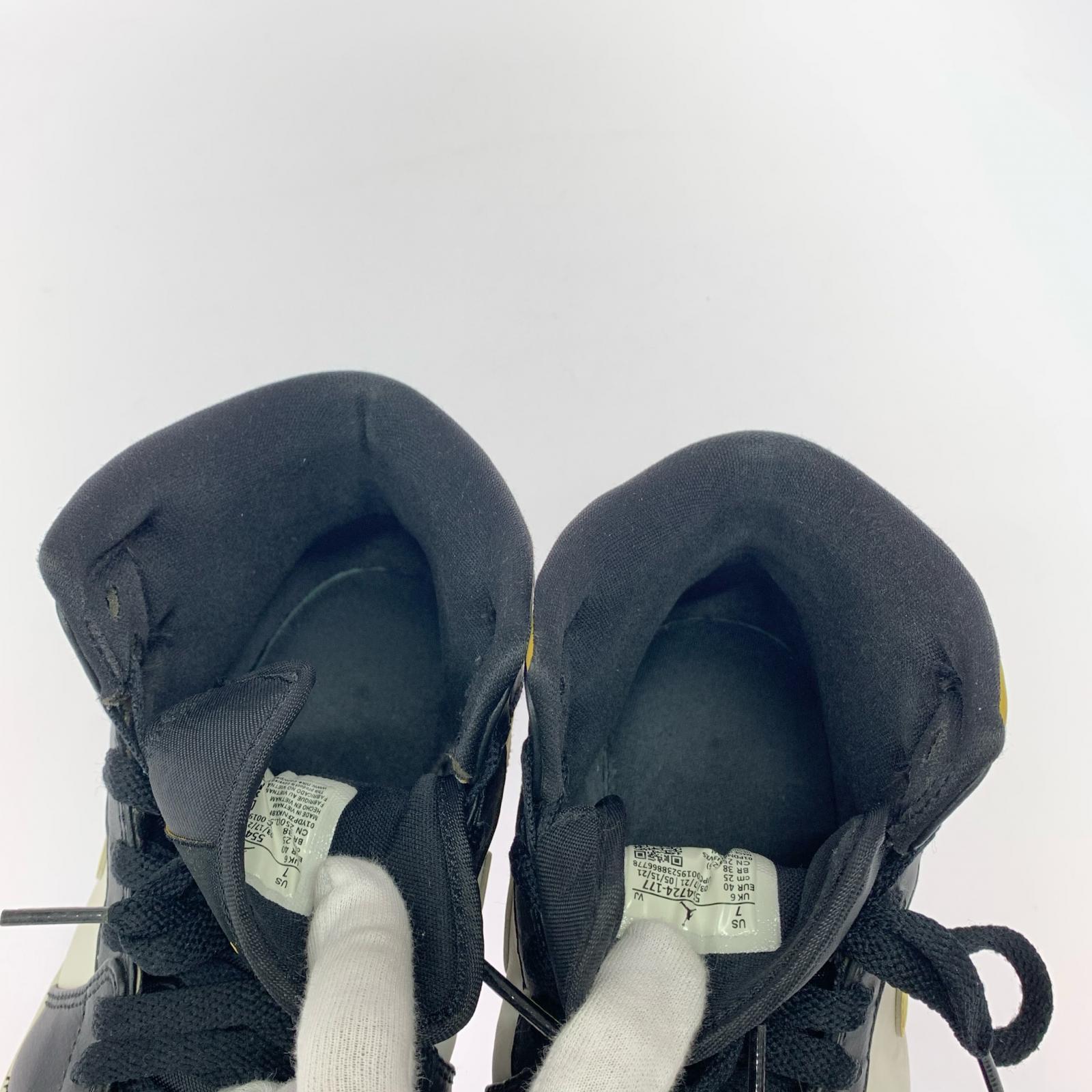 スニーカー Air Jordan 1 Mid (25cm) 554724-177 White/Pollen-Black 25cm (US7 UK6 1/2 EU40)