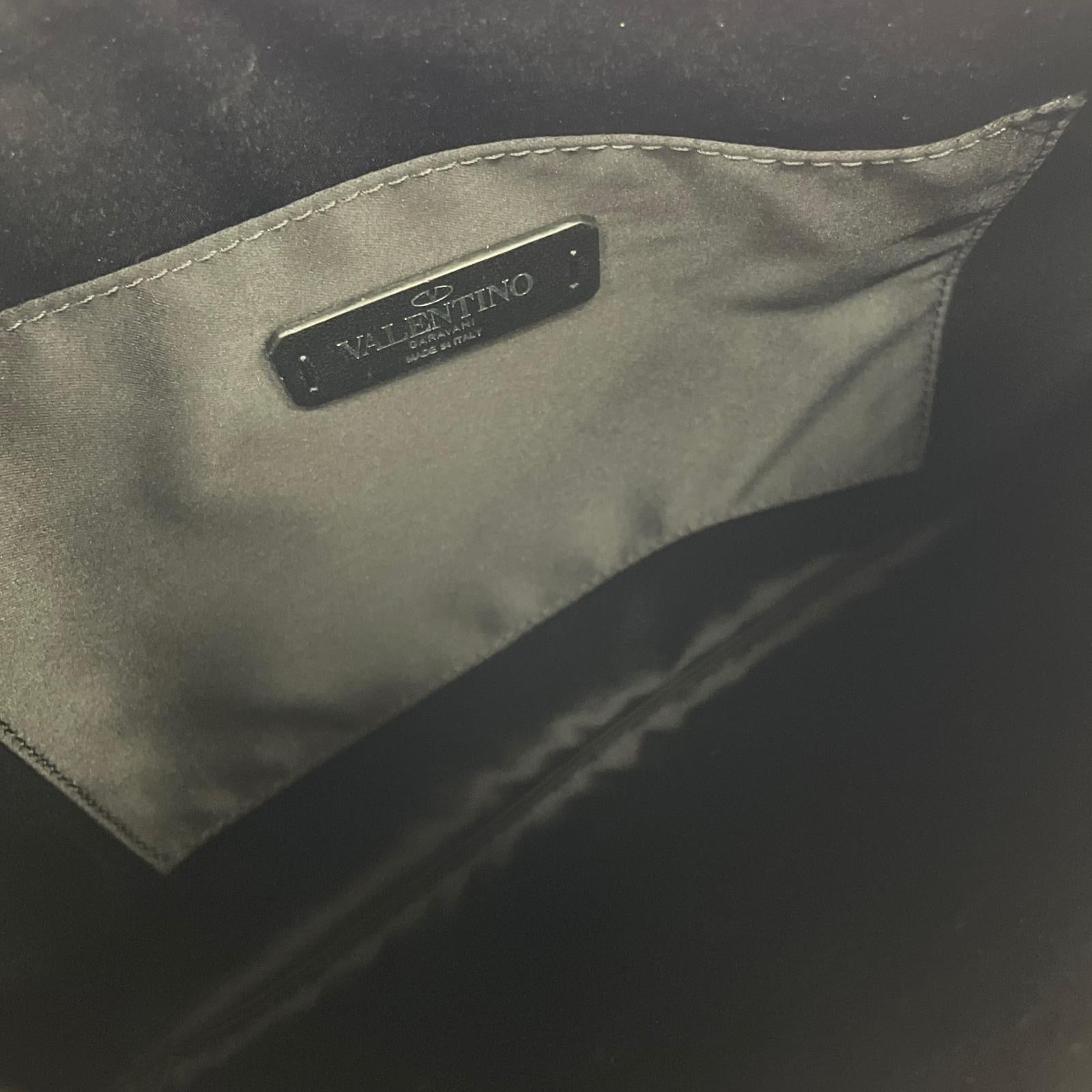 その他バッグ GARAVANI VLTN クラッチバッグ 黒 ブラック