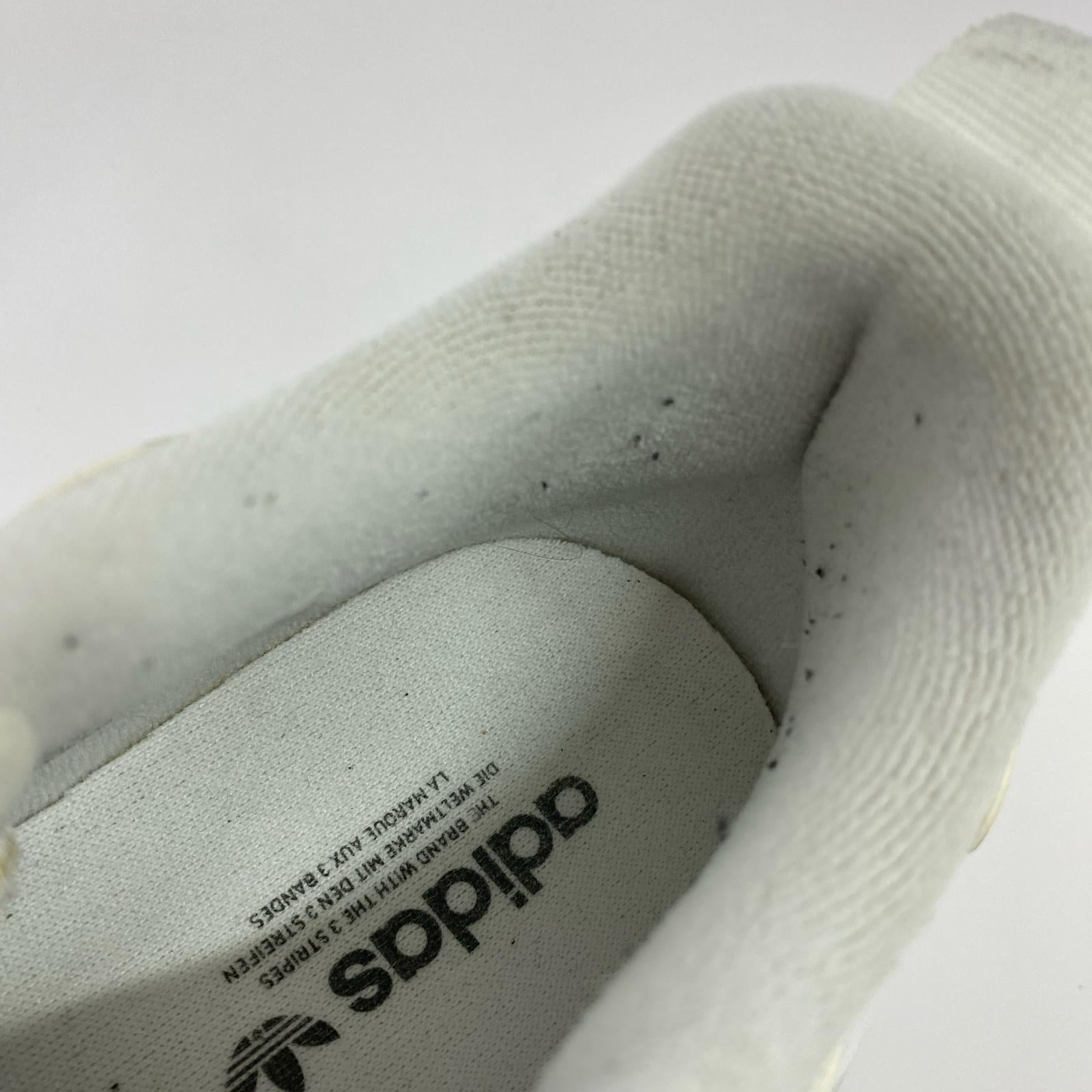 スニーカー 白 IG6047 オズガイア ホワイト