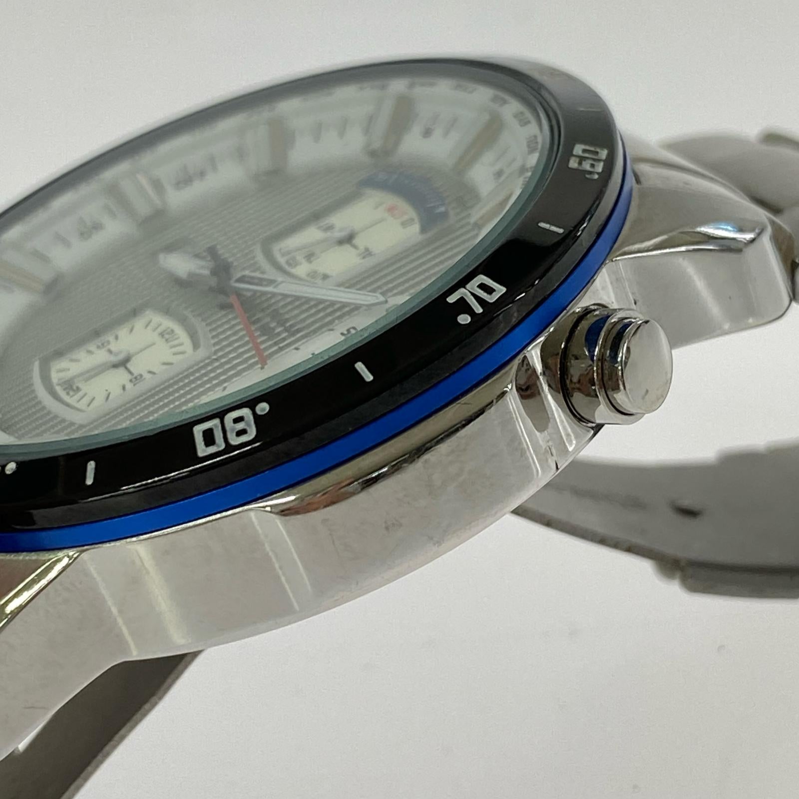 腕時計 EQW-A1100D-7AJF シルバー
