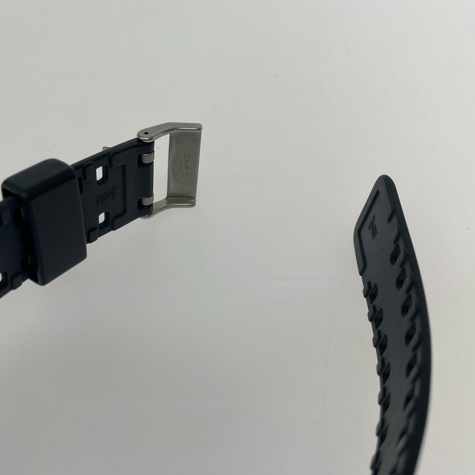 腕時計 デジアナ GA-300A-2AJF