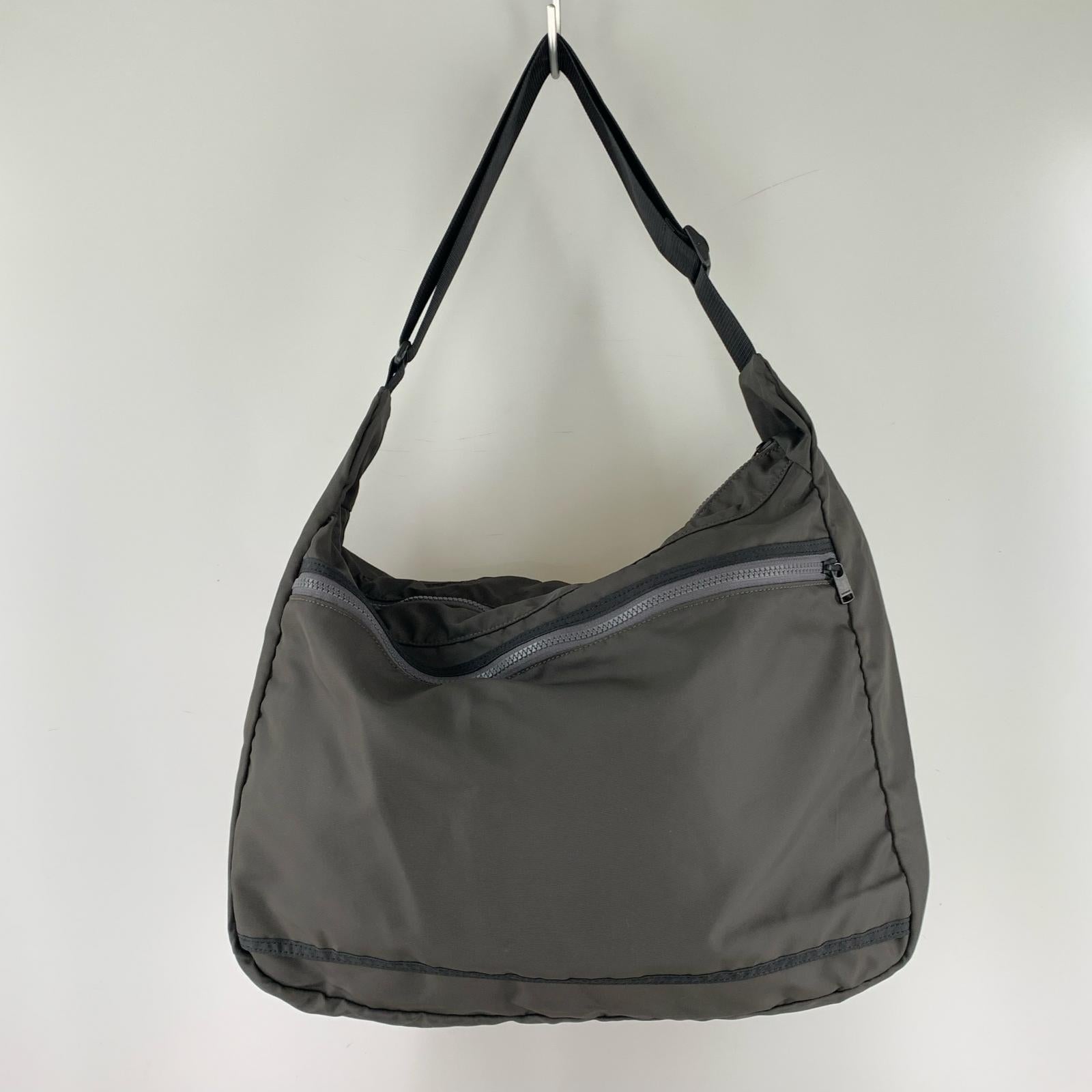 ショルダーバッグ EXPLORER SHOULDER BAG NYLON OXFORD グレー