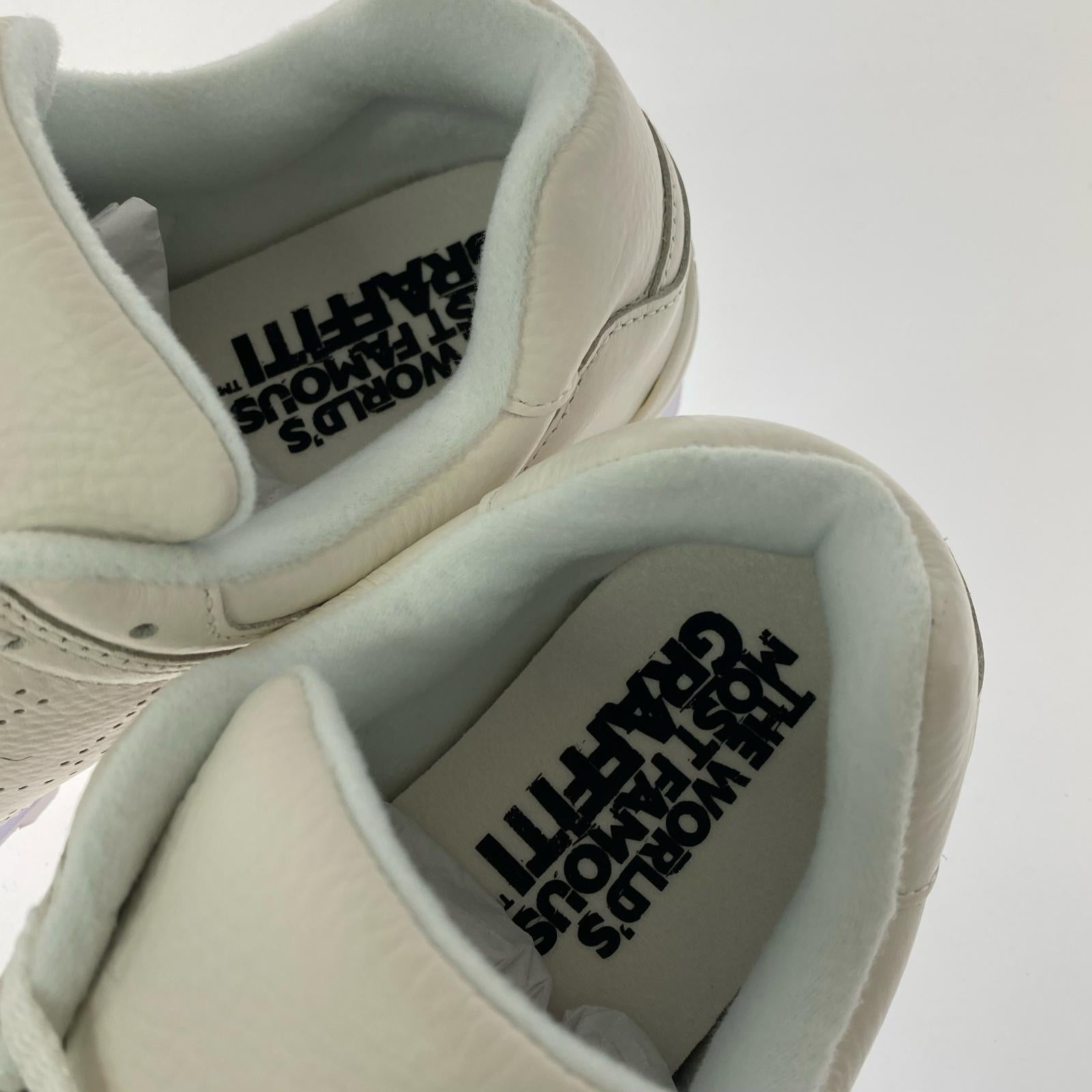 スニーカー US7.5 バンクシー WHITE 25.5cm (US7 1/2 UK7 EU41) ホワイト