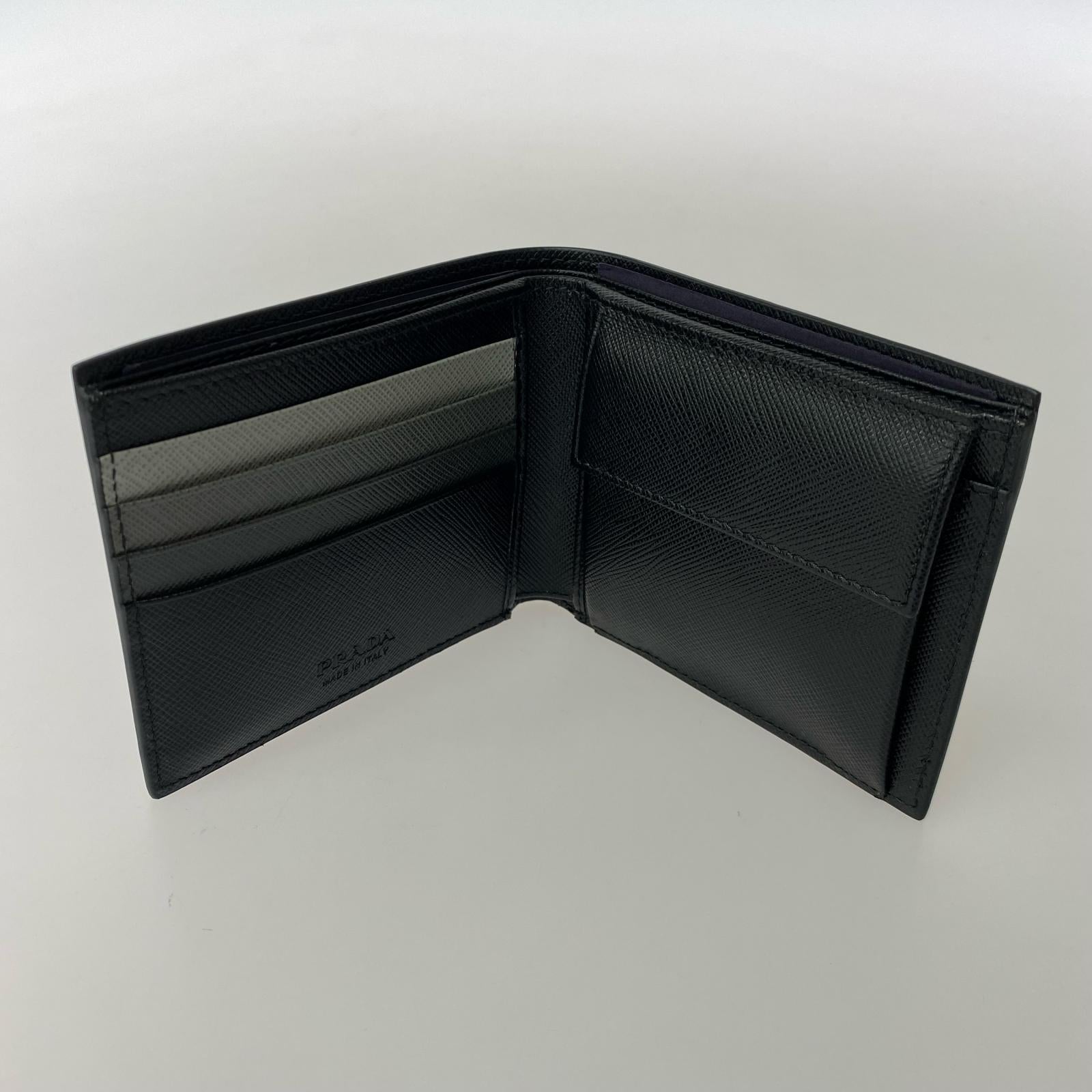 PRADA 2つ折り財布 2MO738