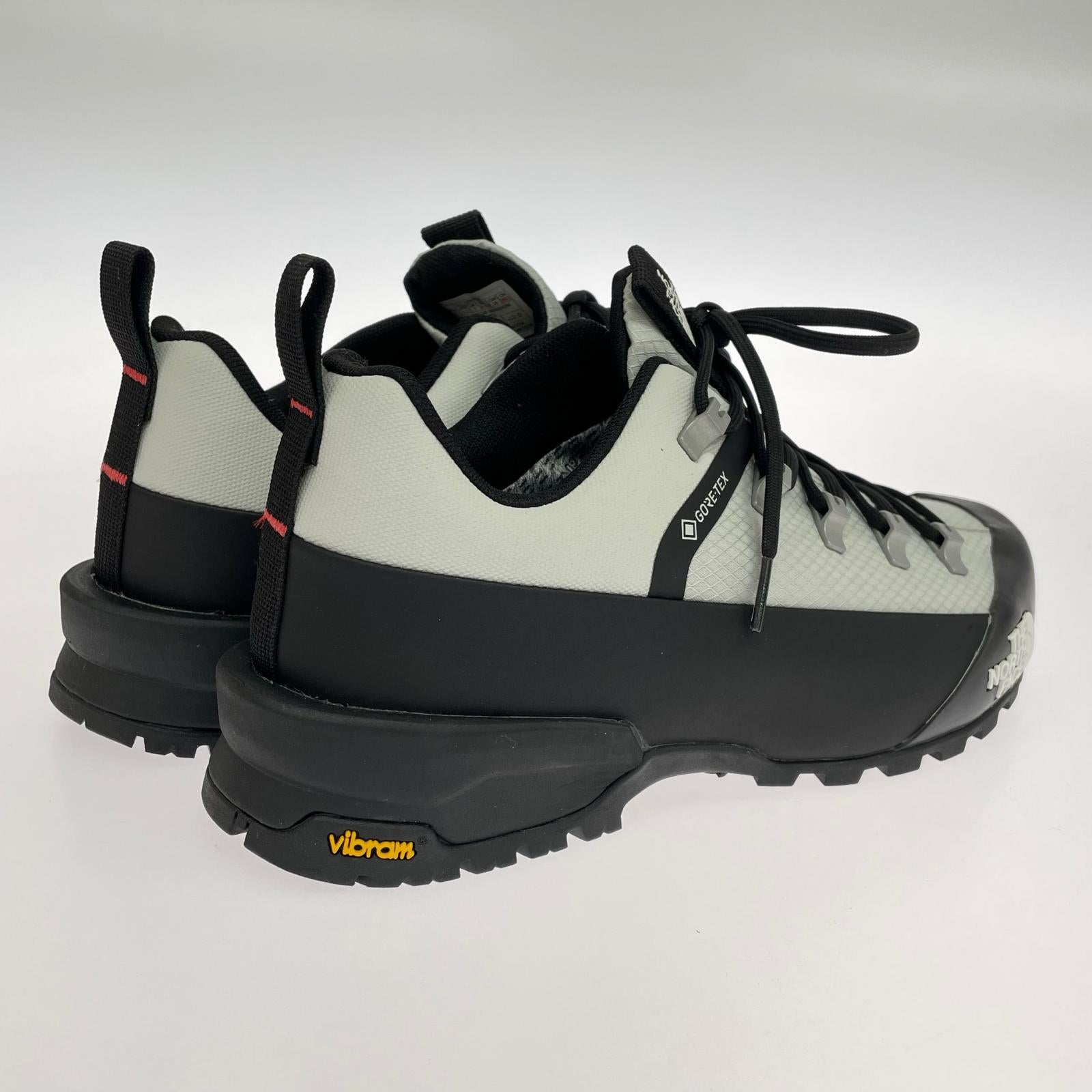 スニーカー THE NORTH FACE GCLYFF Low GTX NF02642 グレー (26) 26cm (US8 UK7 1/2 EU42) グレー