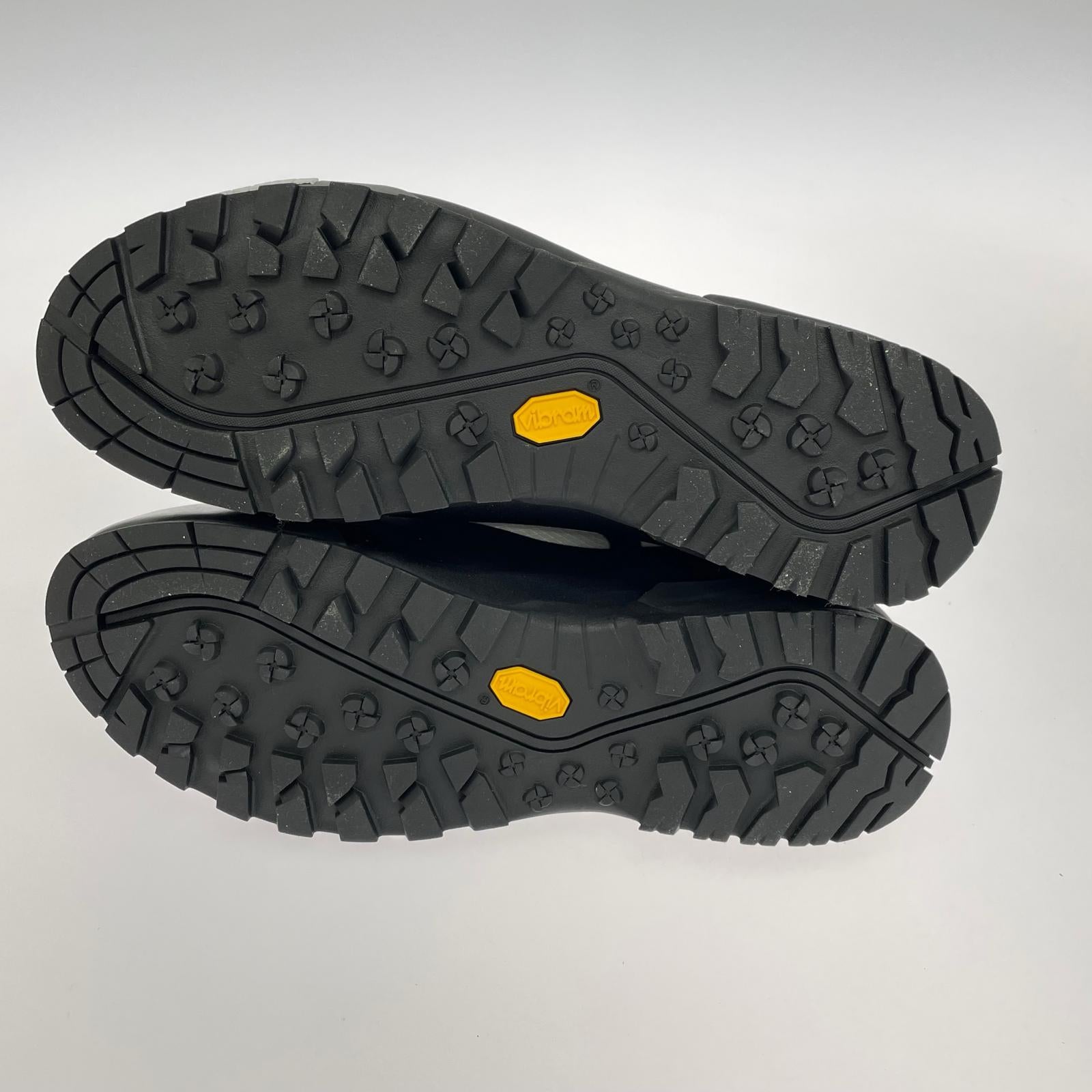 スニーカー THE NORTH FACE GCLYFF Low GTX NF02642 グレー (26) 26cm (US8 UK7 1/2 EU42) グレー
