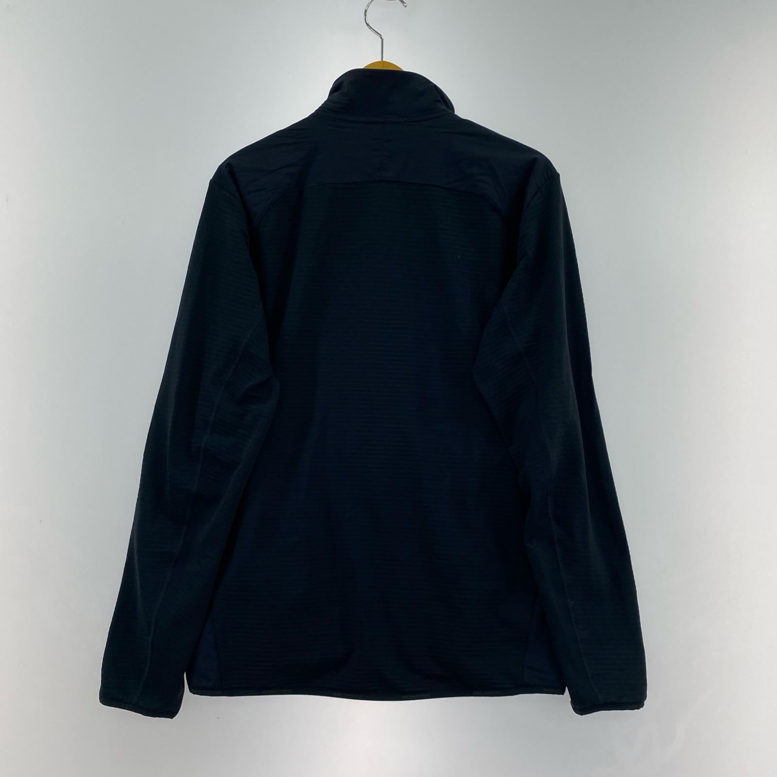 ブルゾン ESSENTIAL LIGHTWARM HYBRID 黒 (M) M ブラック