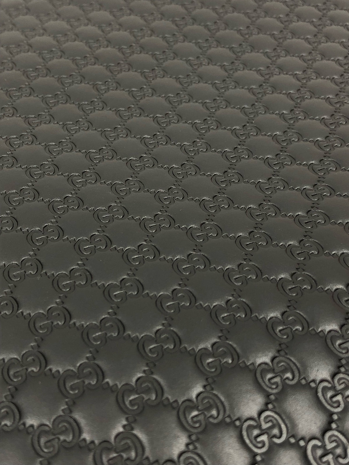 マイクログッチシマレザーセカンドバッグ BLK