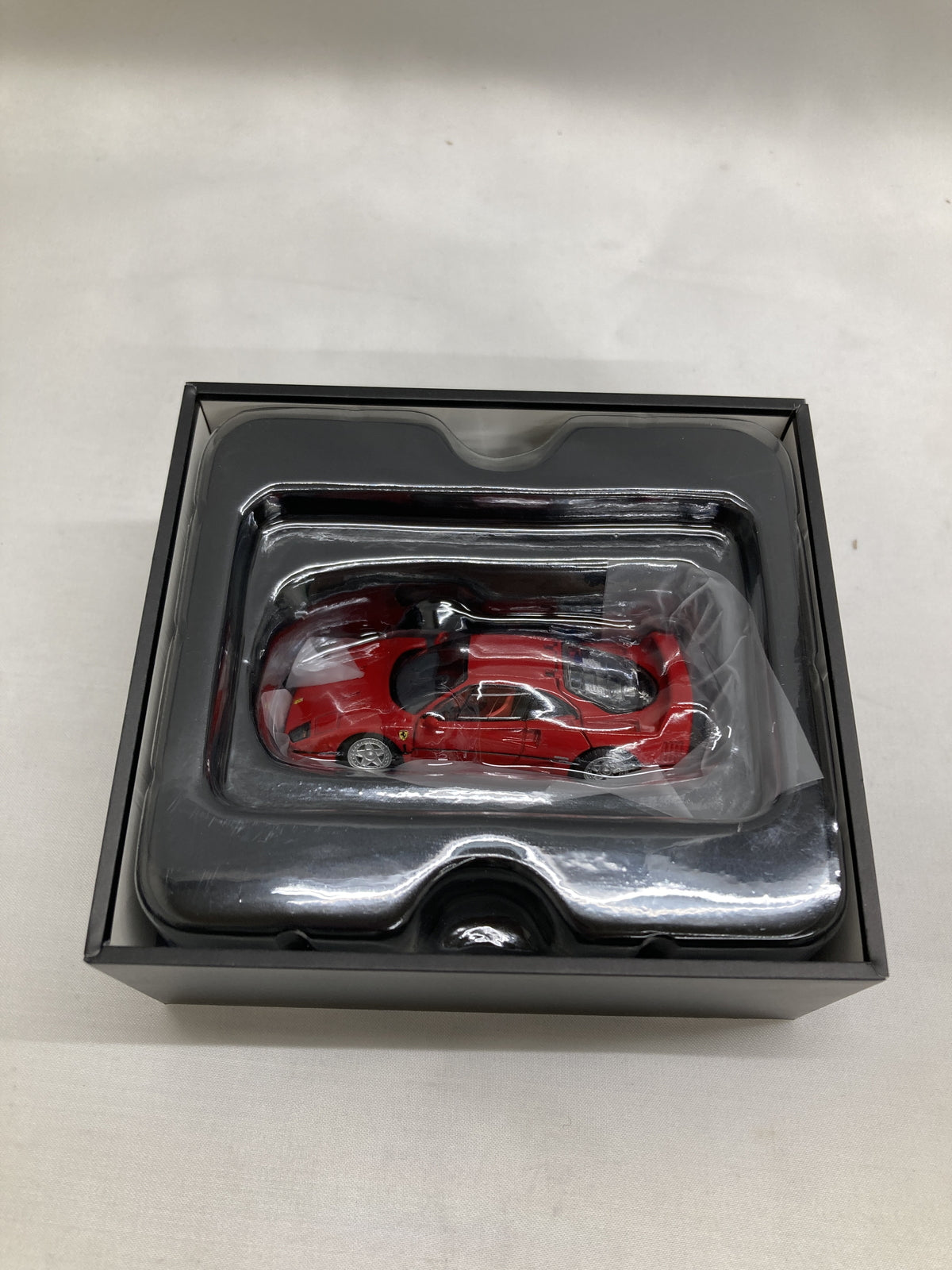 TOMICA LIMITED VINTAGE NEO Farrari F40 トミカ