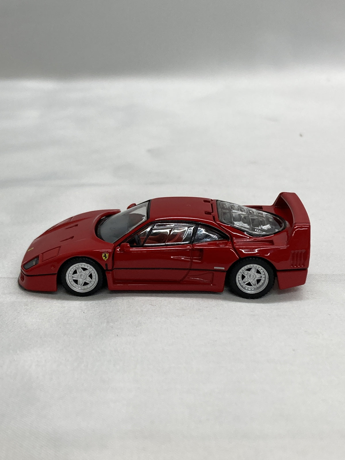 TOMICA LIMITED VINTAGE NEO Farrari F40 トミカ