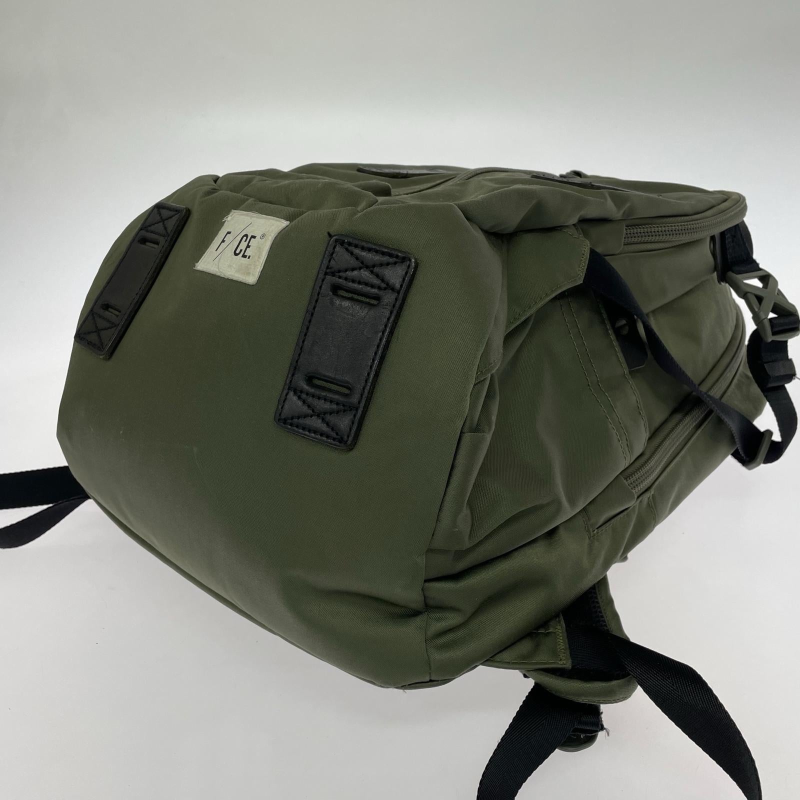 リュック・デイパック 950 TRAVEL BP グリーン