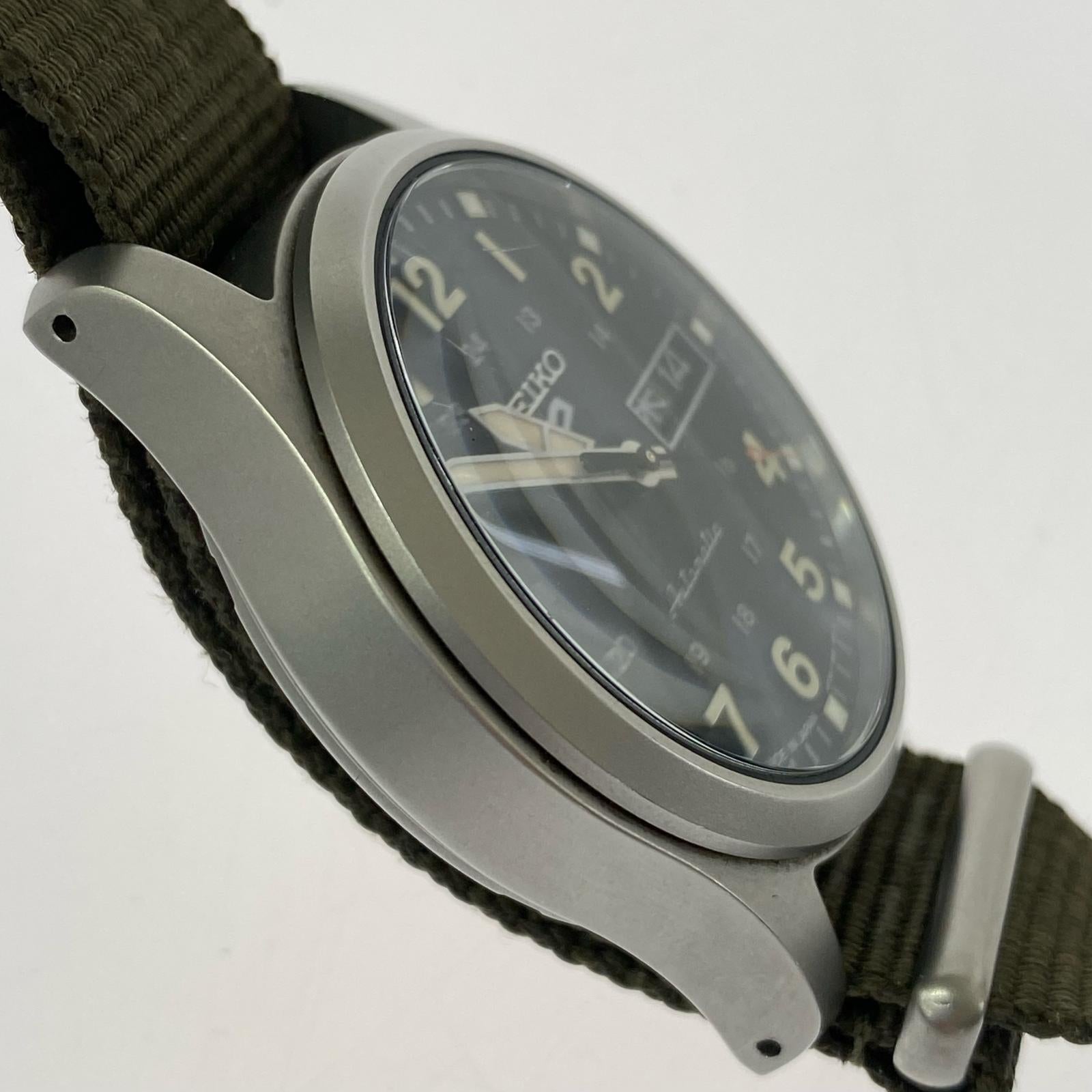 腕時計 SEIKO セイコー5 スポーツ 裏スケ 自動巻き 10気圧防水 腕時計 ミリタリーウォッチ