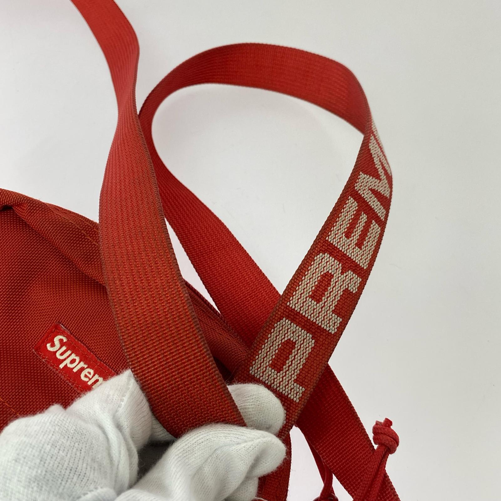 ショルダーバッグ Supreme ショルダーバッグ