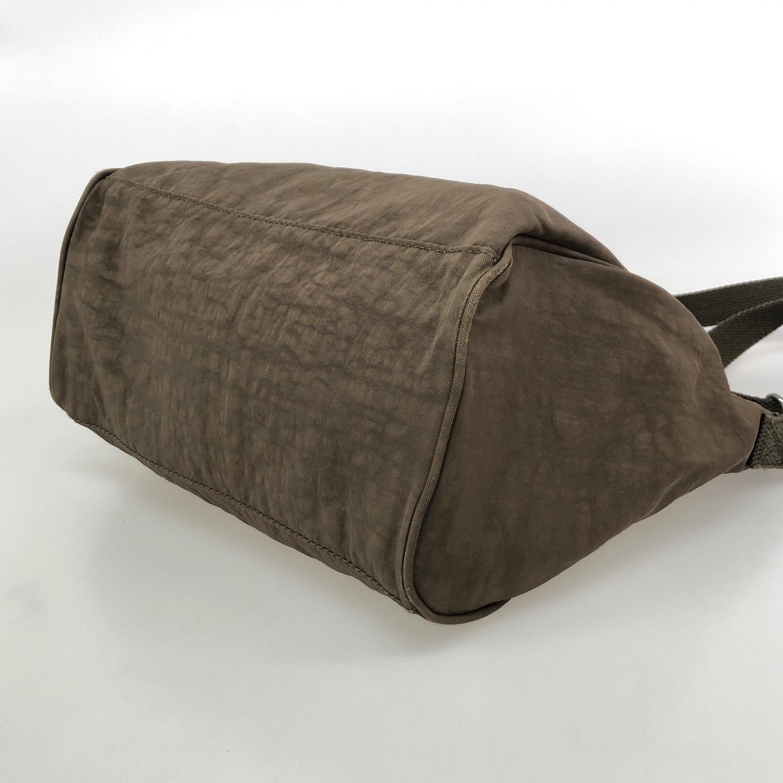 ショルダーバッグ Kipling ナイロンバッグ ブラウン