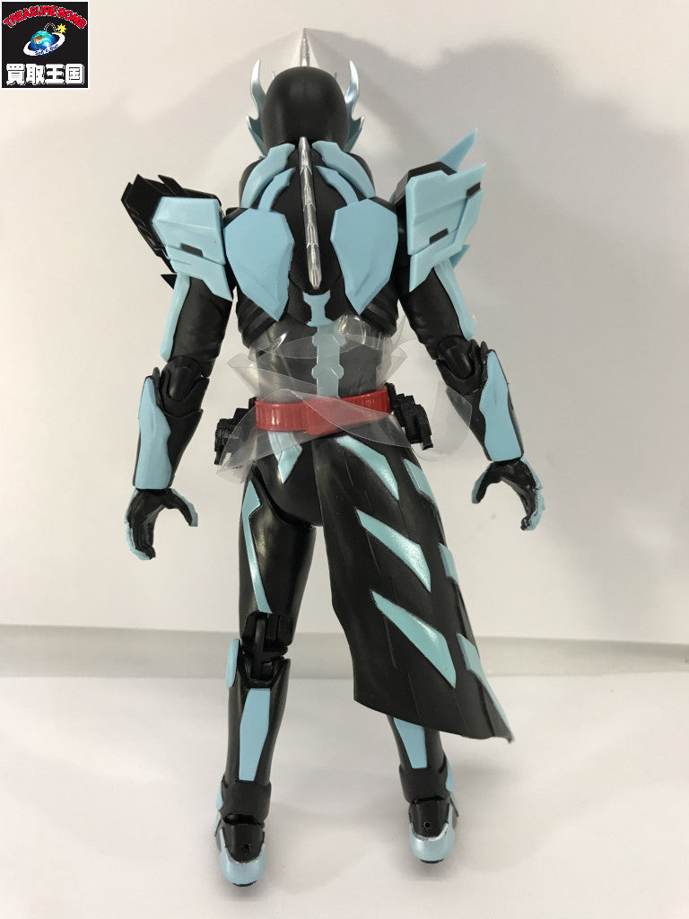 ★S.H.Figuarts 仮面ライダーセイバー プリミティブドラゴン フィギュア/グッズ