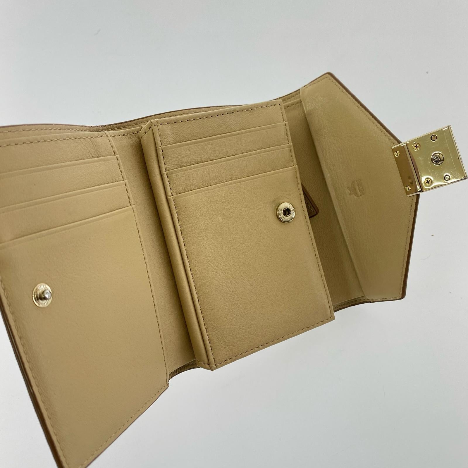 MCM パトリシア 三つ折り財布