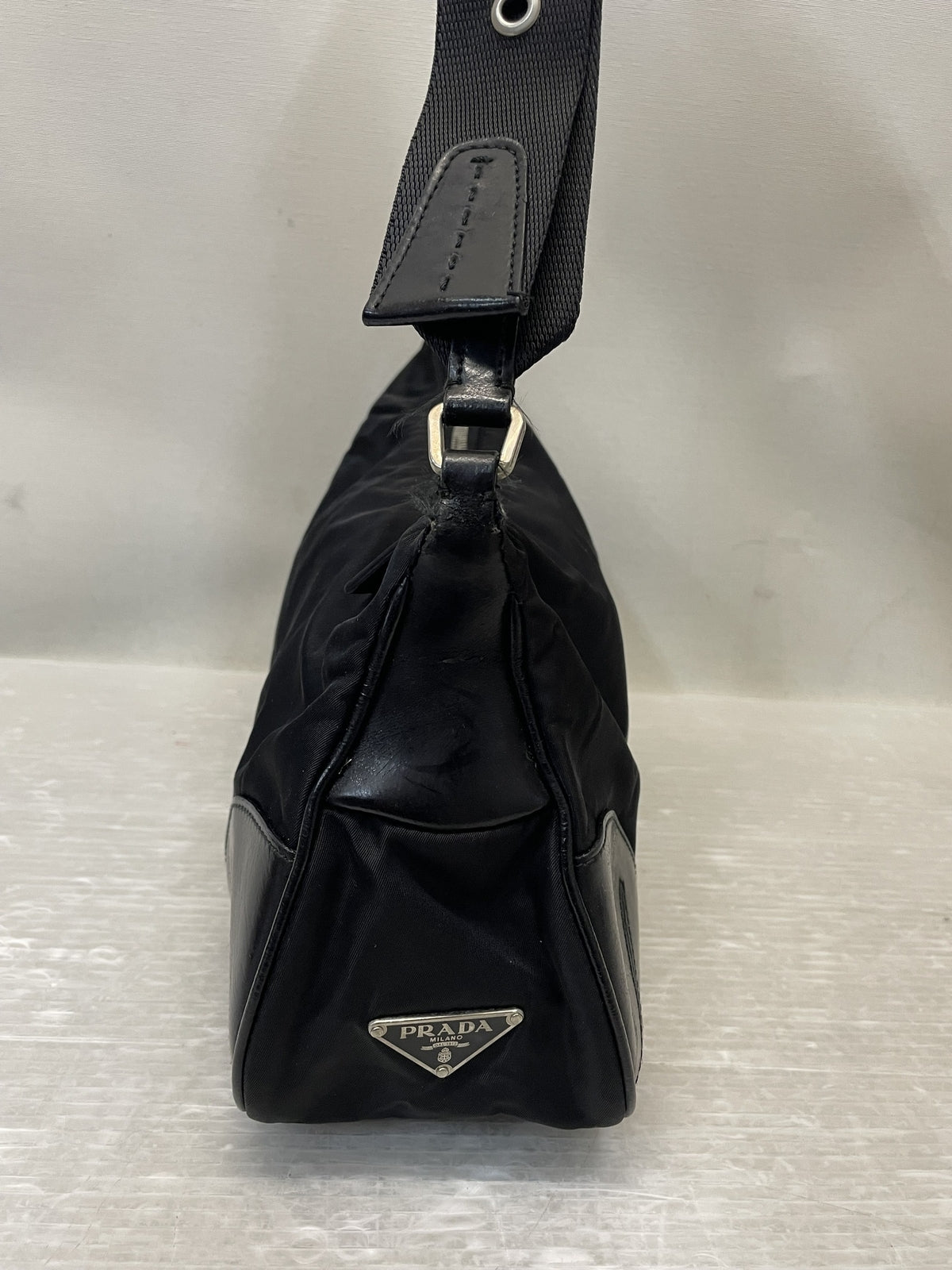 PRADA レザー切替 ナイロンワンショルダーバッグ 黒