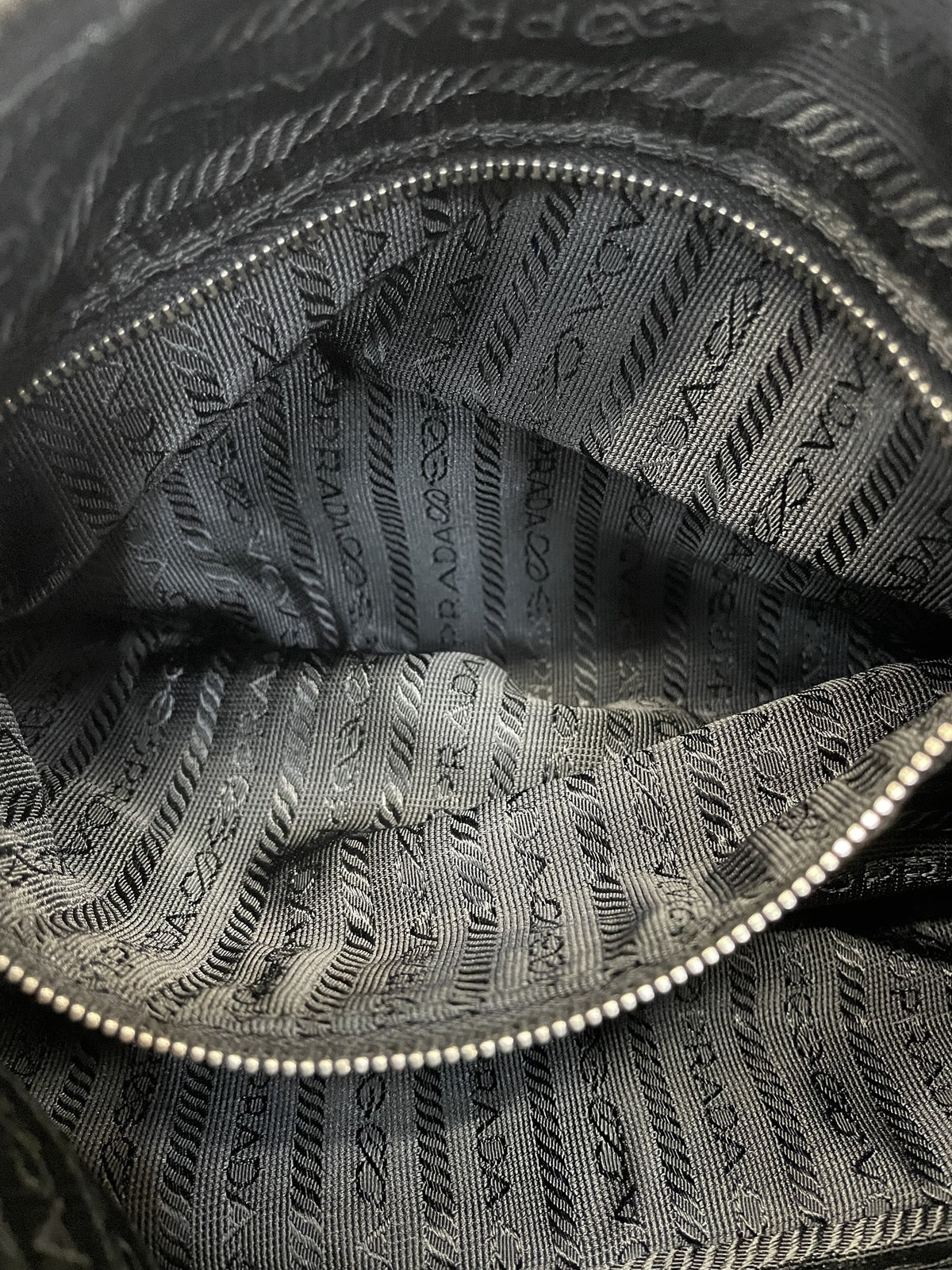 PRADA レザー切替 ナイロンワンショルダーバッグ 黒