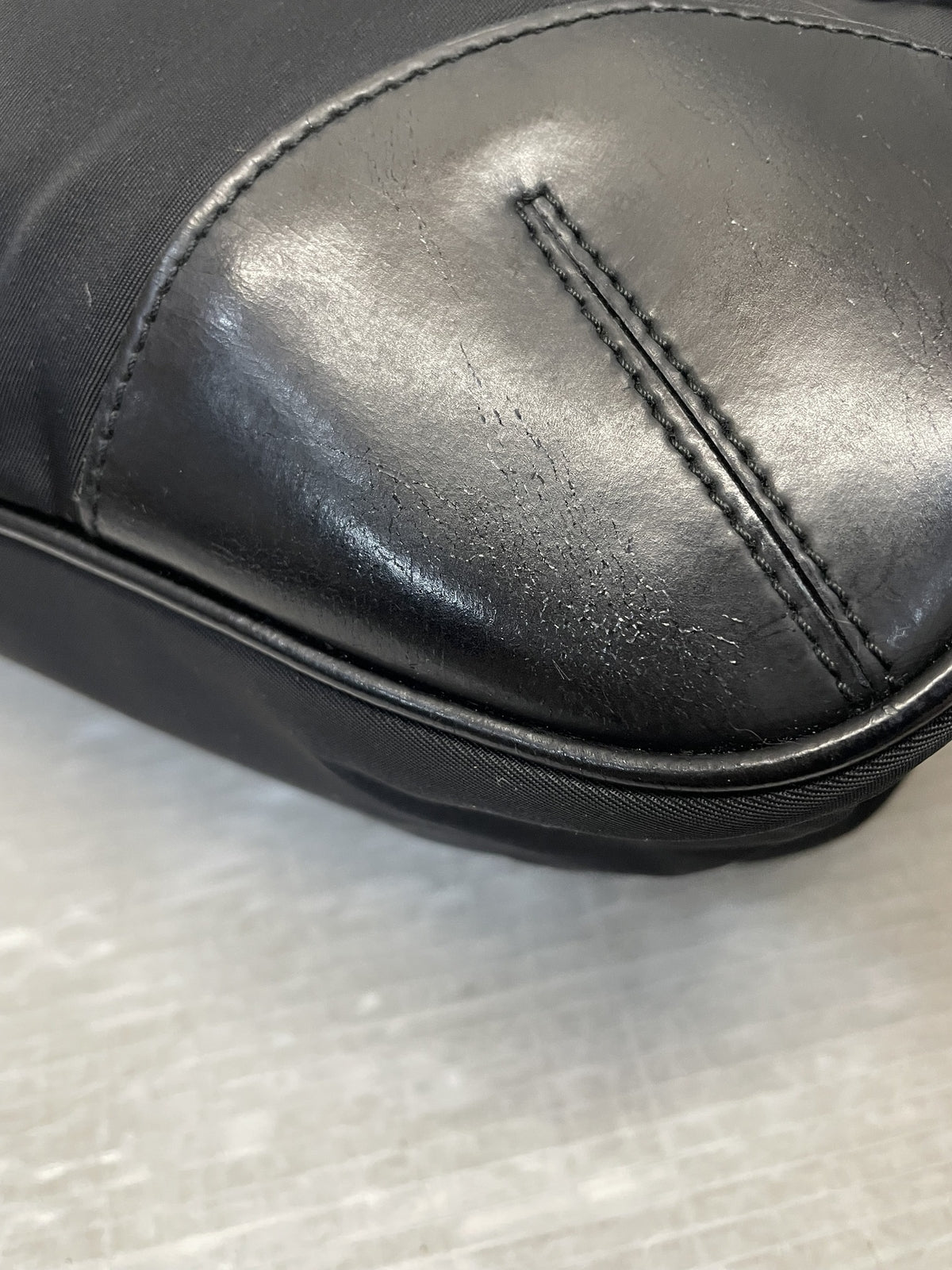 PRADA レザー切替 ナイロンワンショルダーバッグ 黒