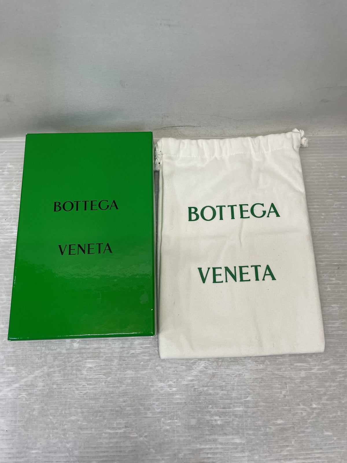 Bottega Veneta マキシイントレチャート ロングウォレット 水色