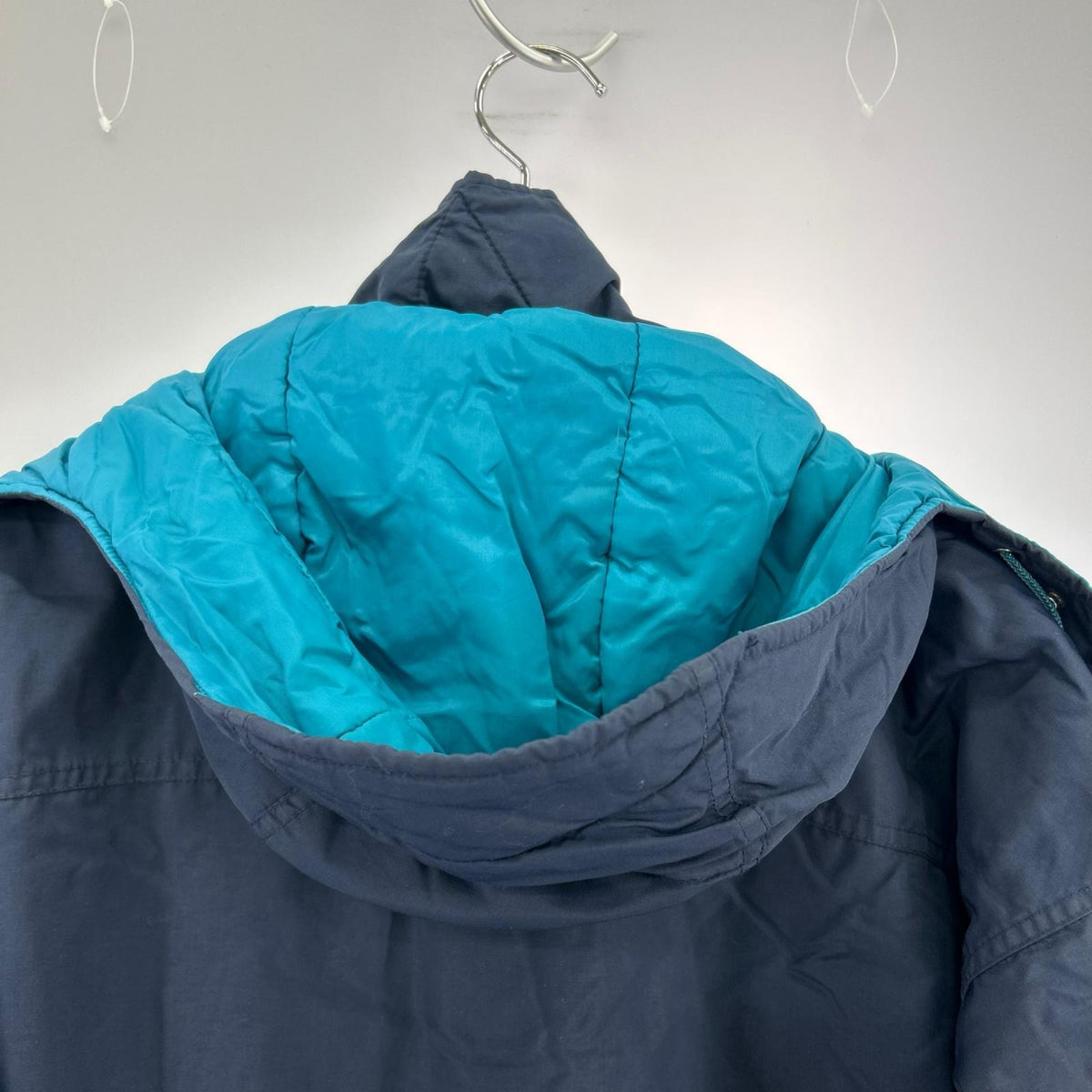 ジャケット 90s メタルプレートロゴ マウンテンパーカー ネイビー(L) L