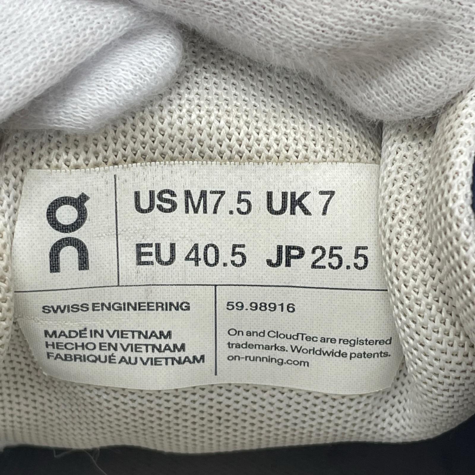 スニーカー On Cloud6 紺 25.5cm (US7 1/2 UK7 EU41)