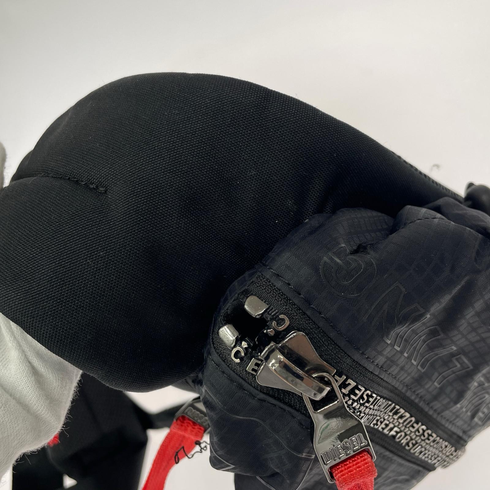 ショルダーバッグ ZIP-D CROSSBODY X ブラック