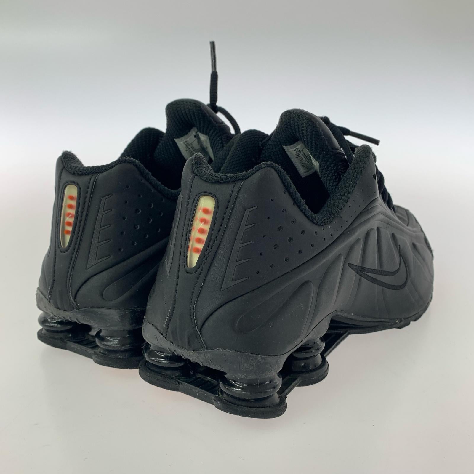 スニーカー SHOX R4 ブラック 27cm (US9 UK8 1/2 EU44) ブラック