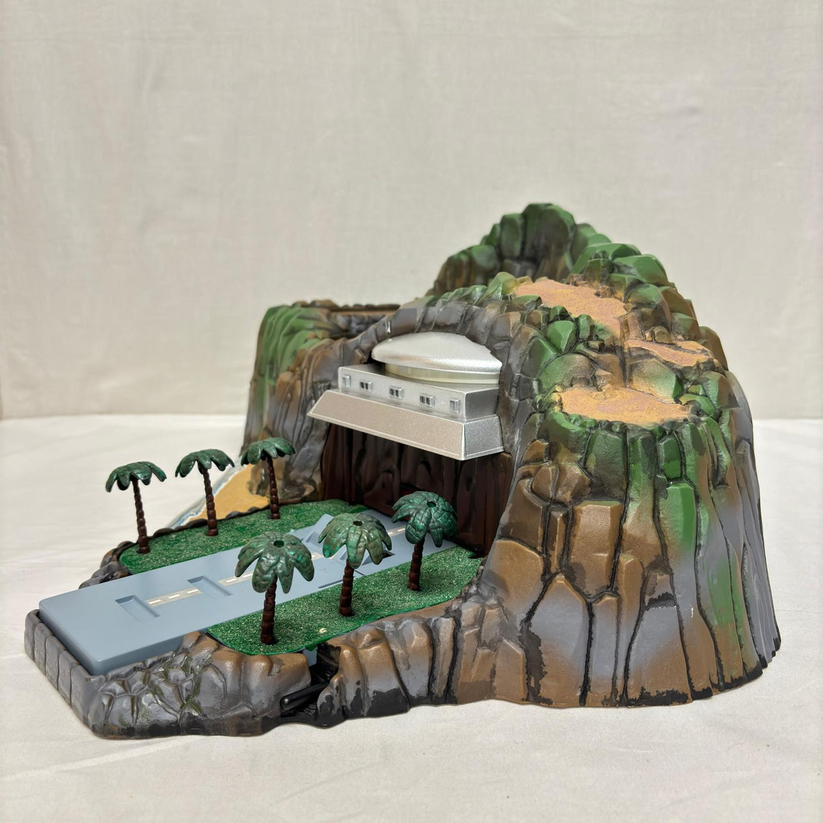 MATCHBOX TRACY ISLAND サンダーバード MATCHBOX フィギュア/グッズ