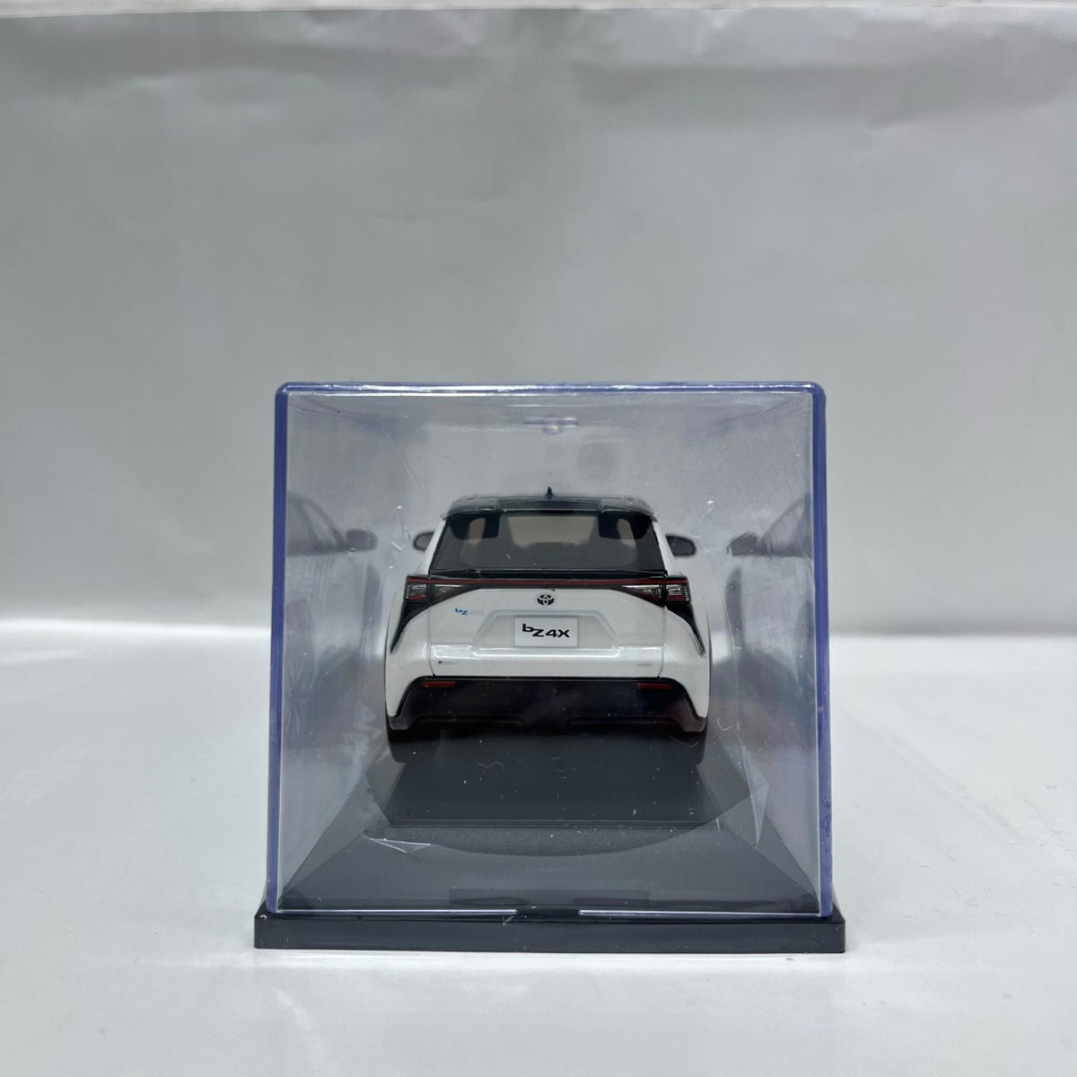 1/30 bz4x トヨタ bz4x カラーサンプル