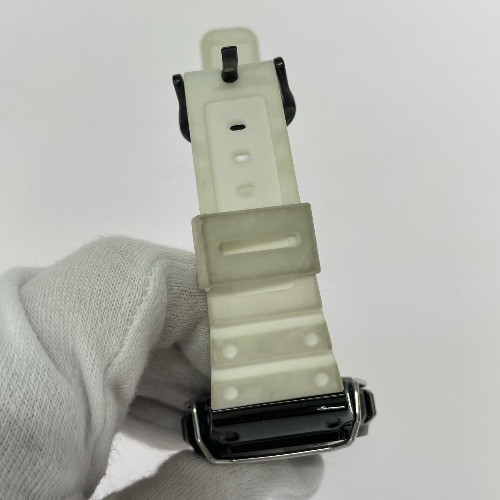 腕時計 DW-5600E 黒白 ブラック