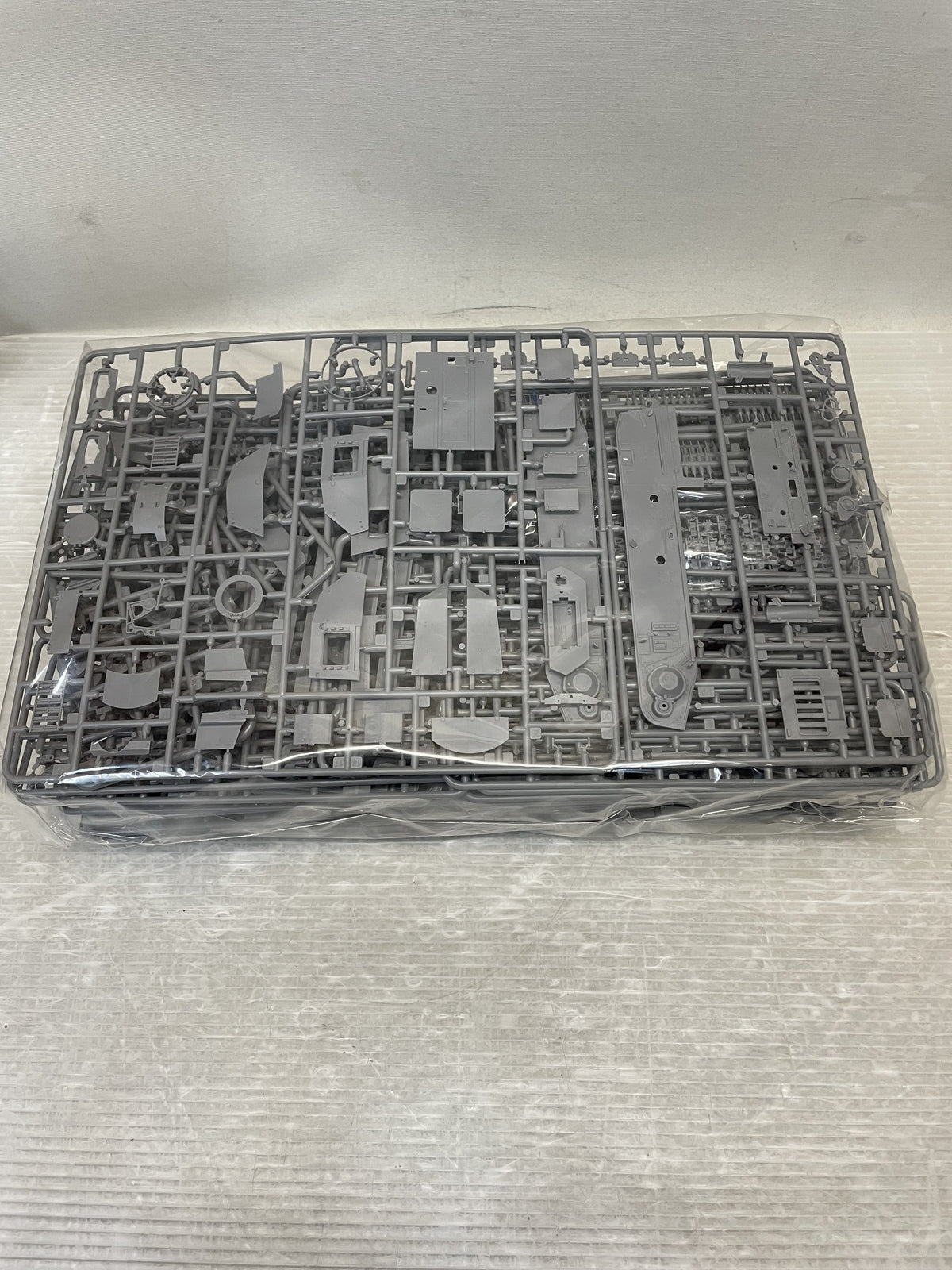 1/35 Pz.Kpfw. IV Ausf. H. 修理中 ビッグセット ミリタリープラモ