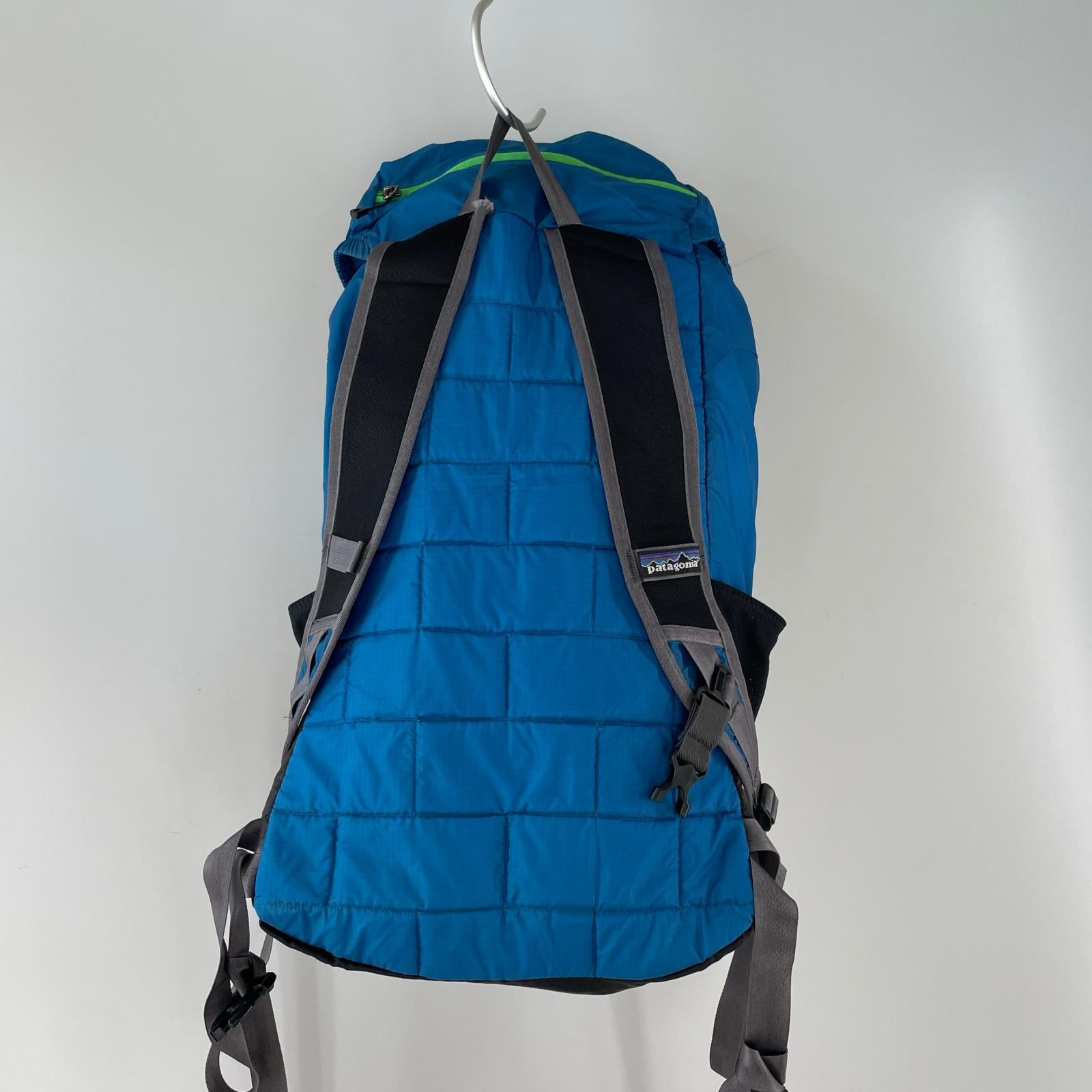 リュック・デイパック Lightweight Travel Backpack/BLU ブルー