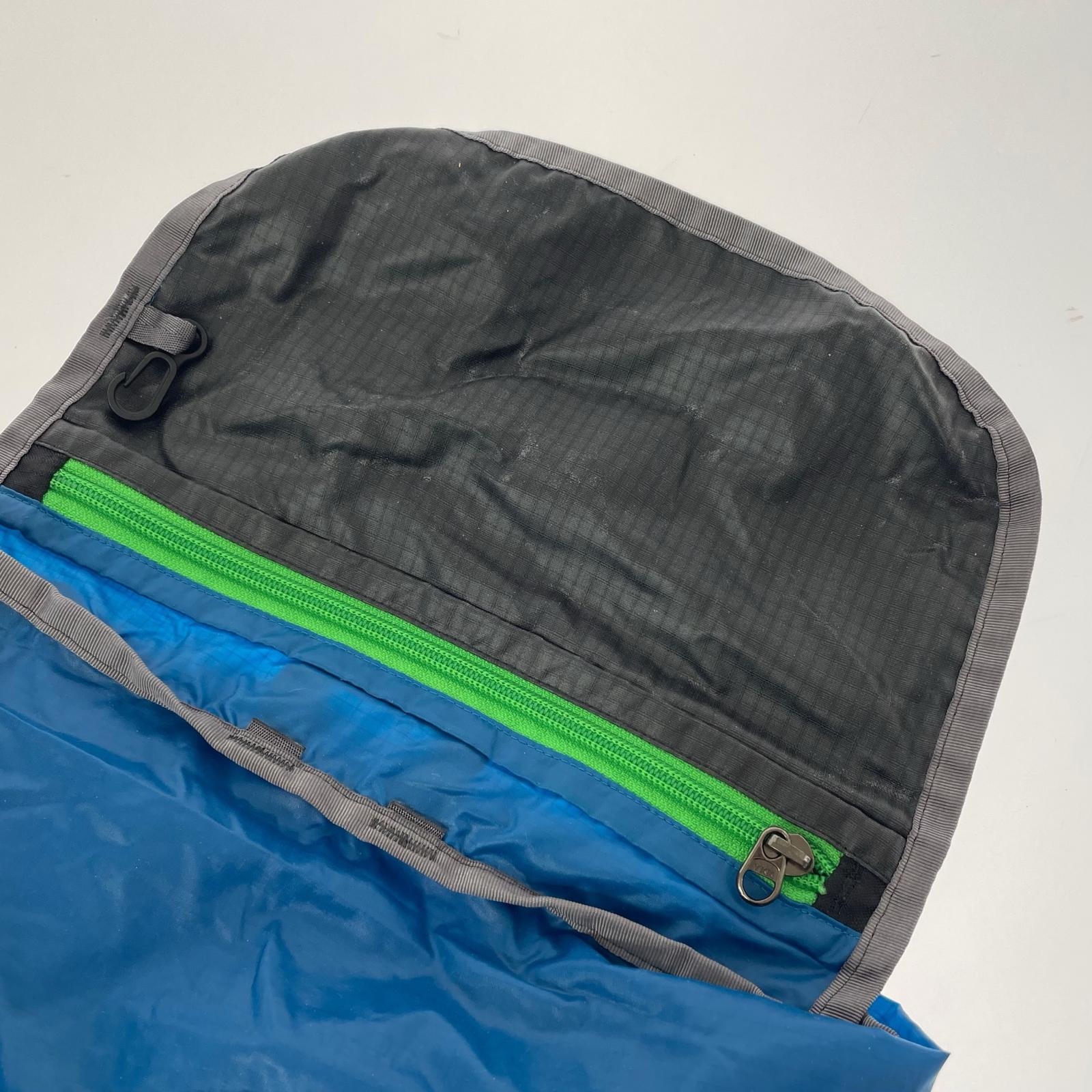 リュック・デイパック Lightweight Travel Backpack/BLU ブルー