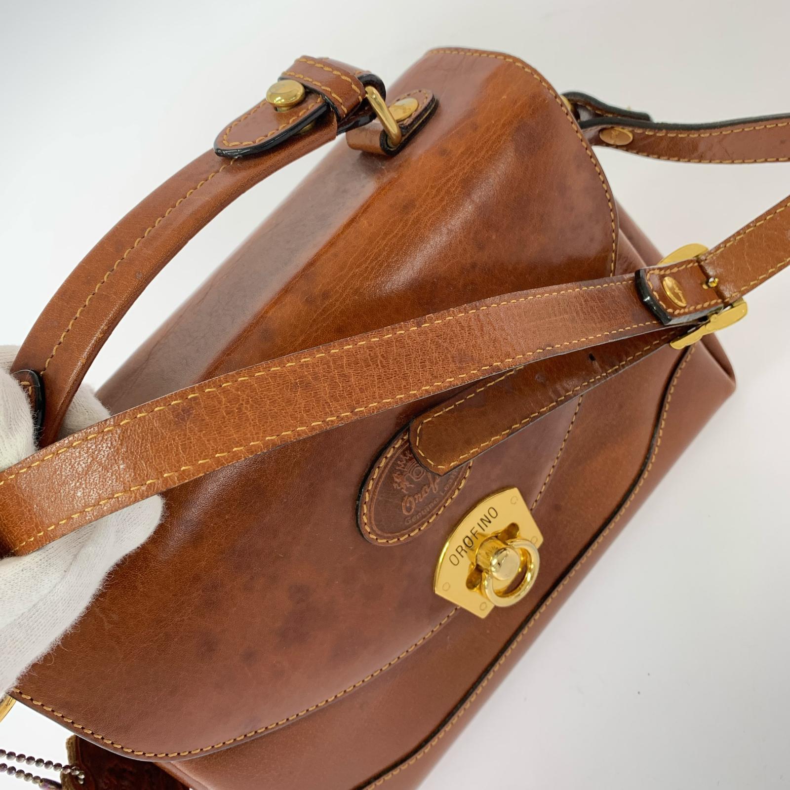 ショルダーバッグ OROFINO レザーショルダーバッグ ブラウン