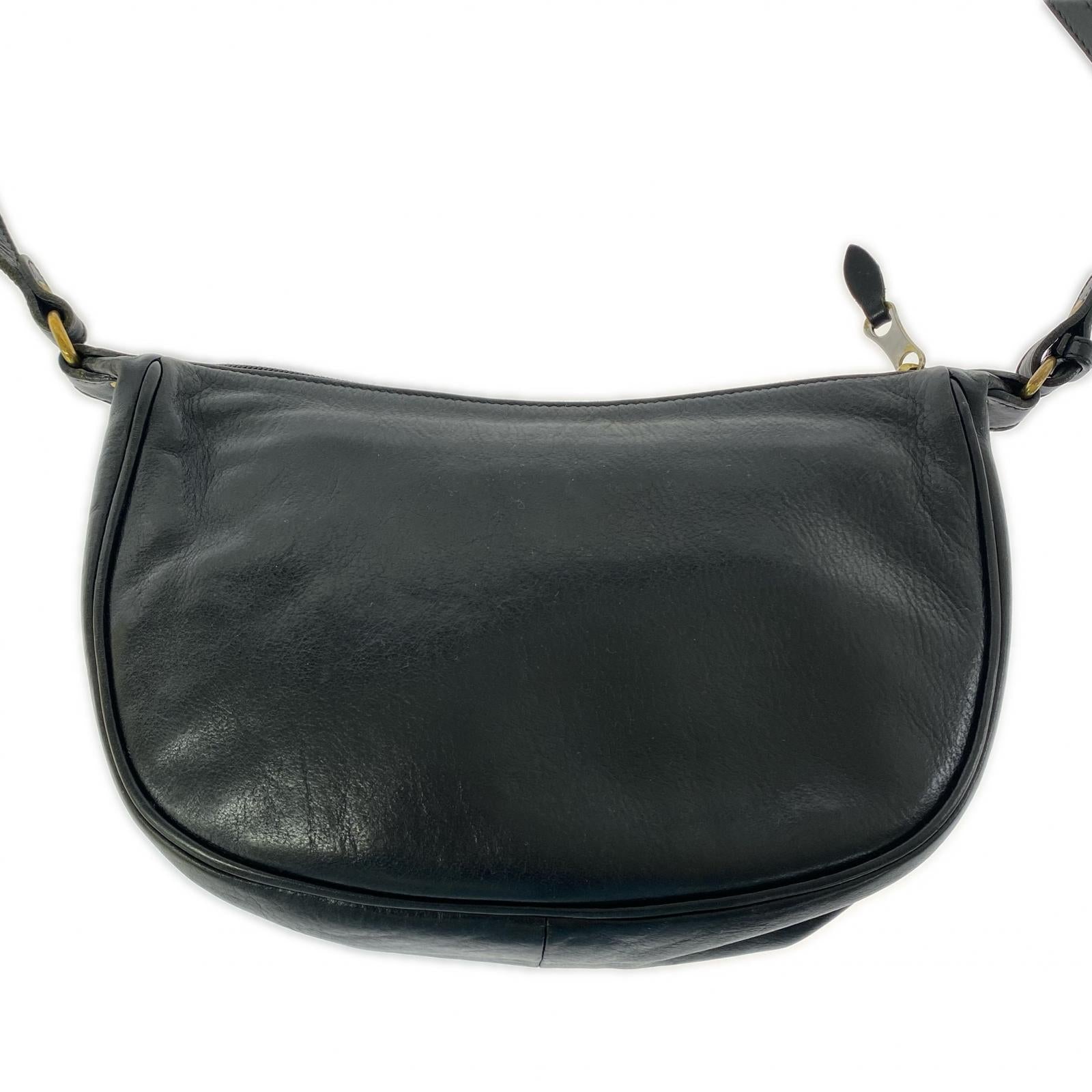 ショルダーバッグ IL BISONTE ORIGINAL LEATHER クロスボディバッグ 黒 ブラック