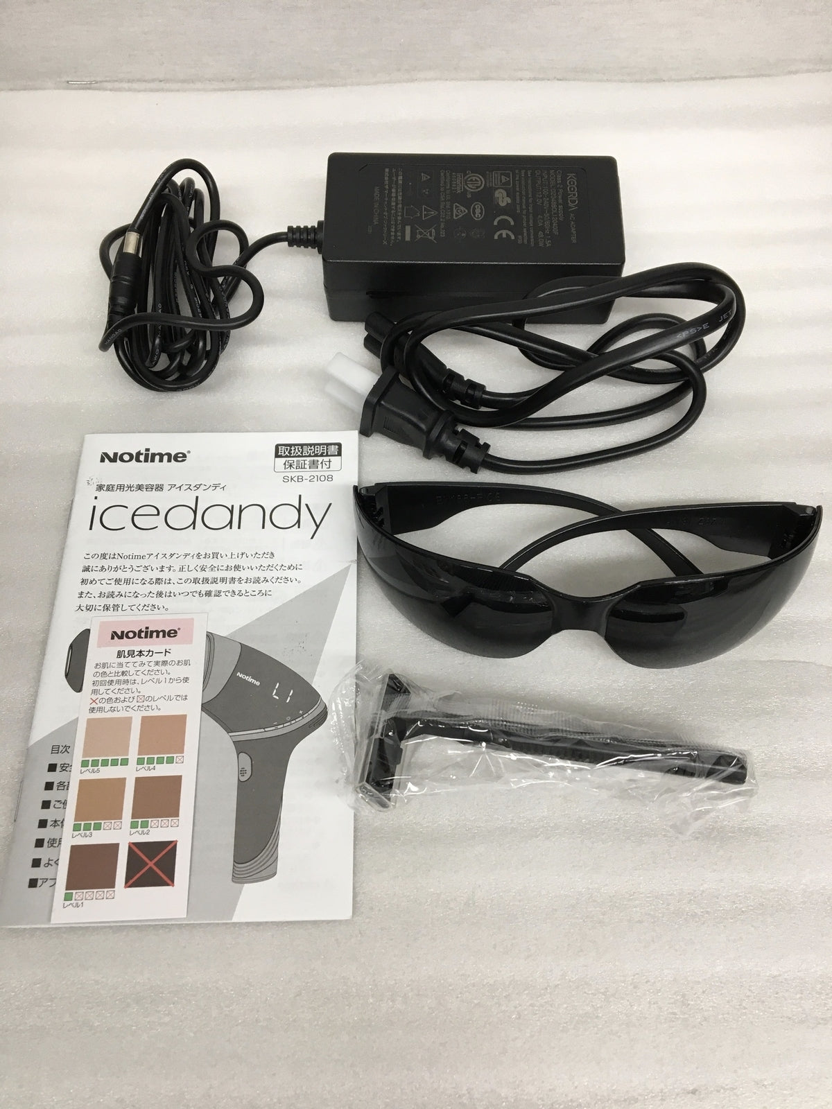 Notime 家庭用光美容器 アイスダンディ ブラック SKB-2108 SKB-2108 理美容家電