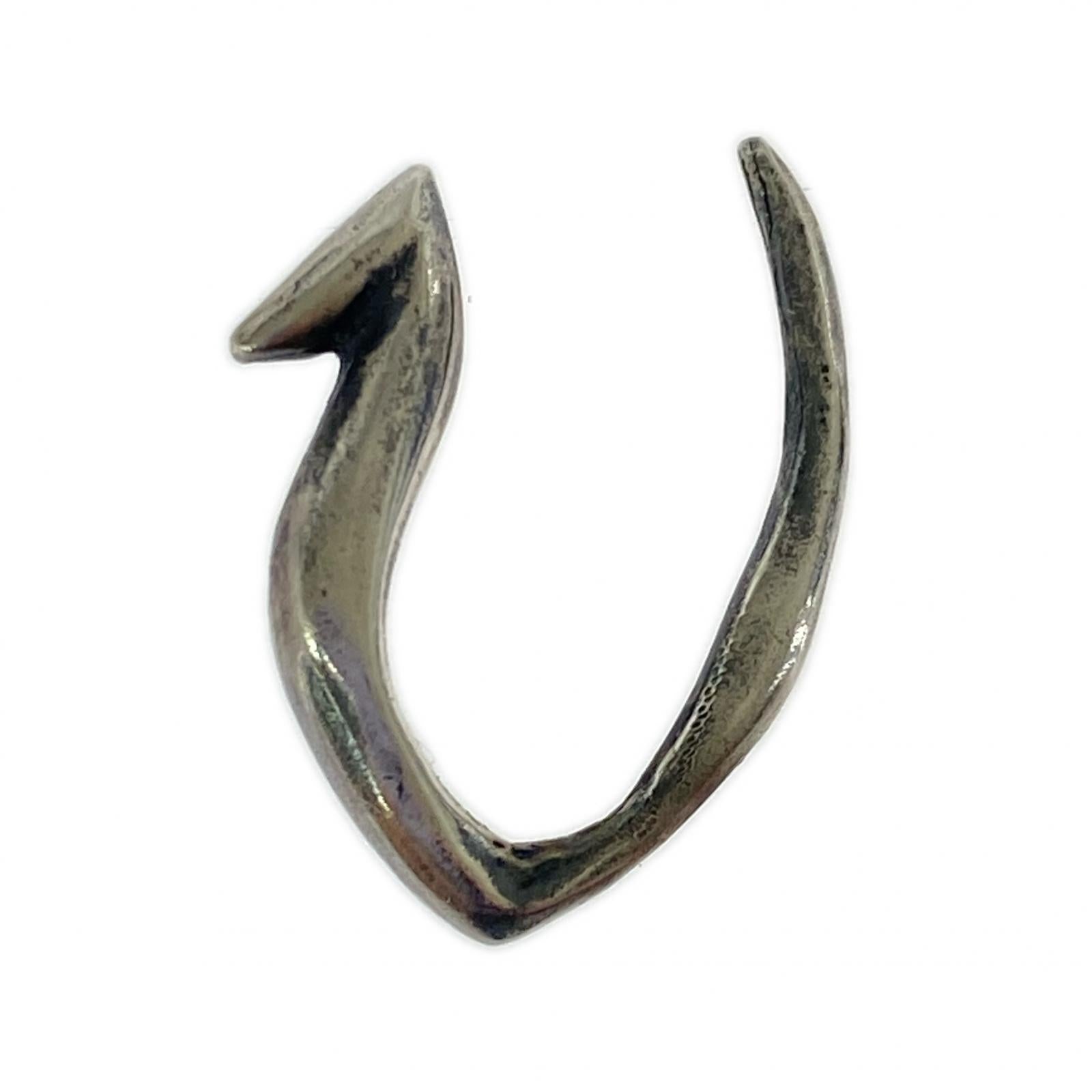その他アクセサリー tail earrings