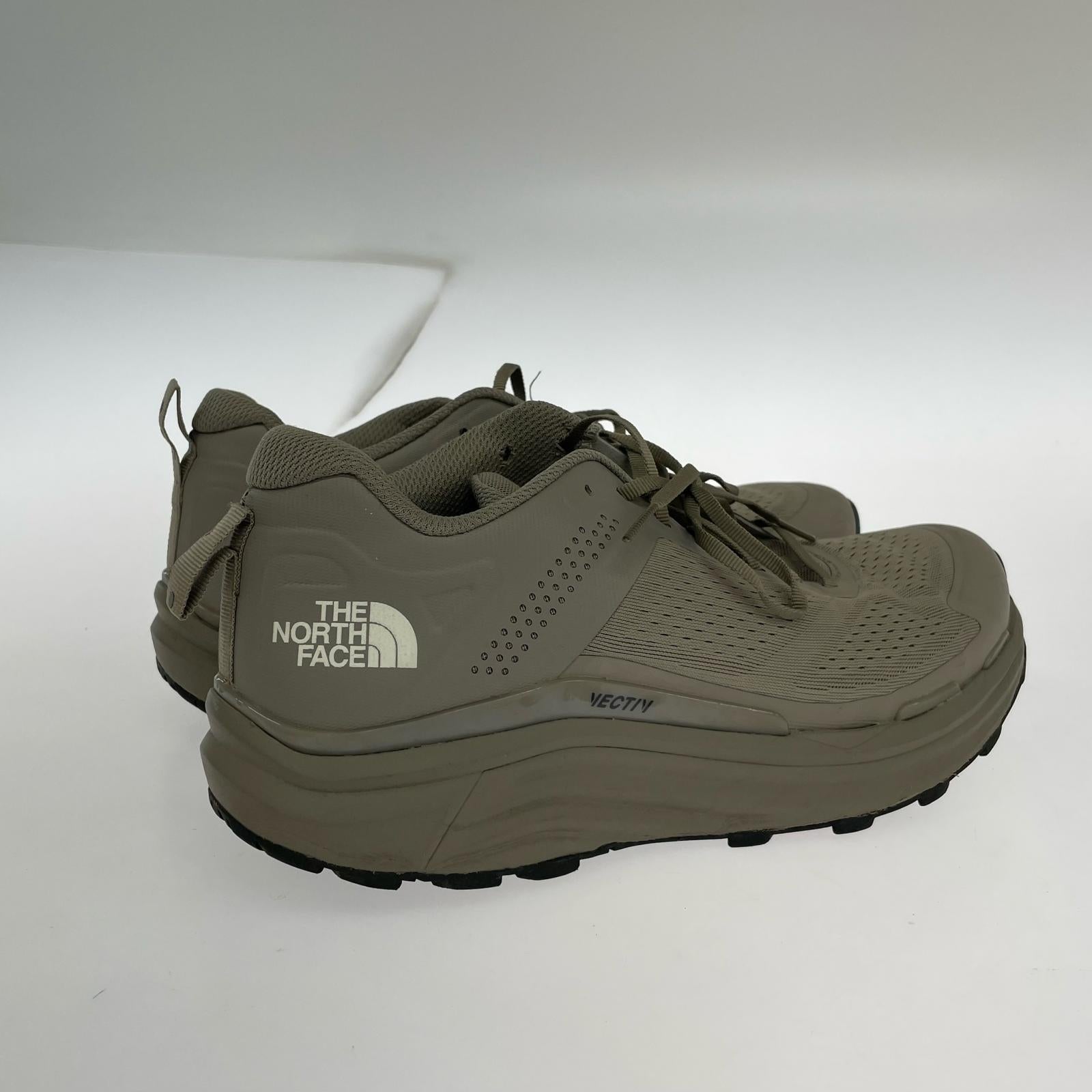 スニーカー VECTIV ENDURIS グレー (27.5) 27.5cm (US9 1/2 UK9 EU45) グレー