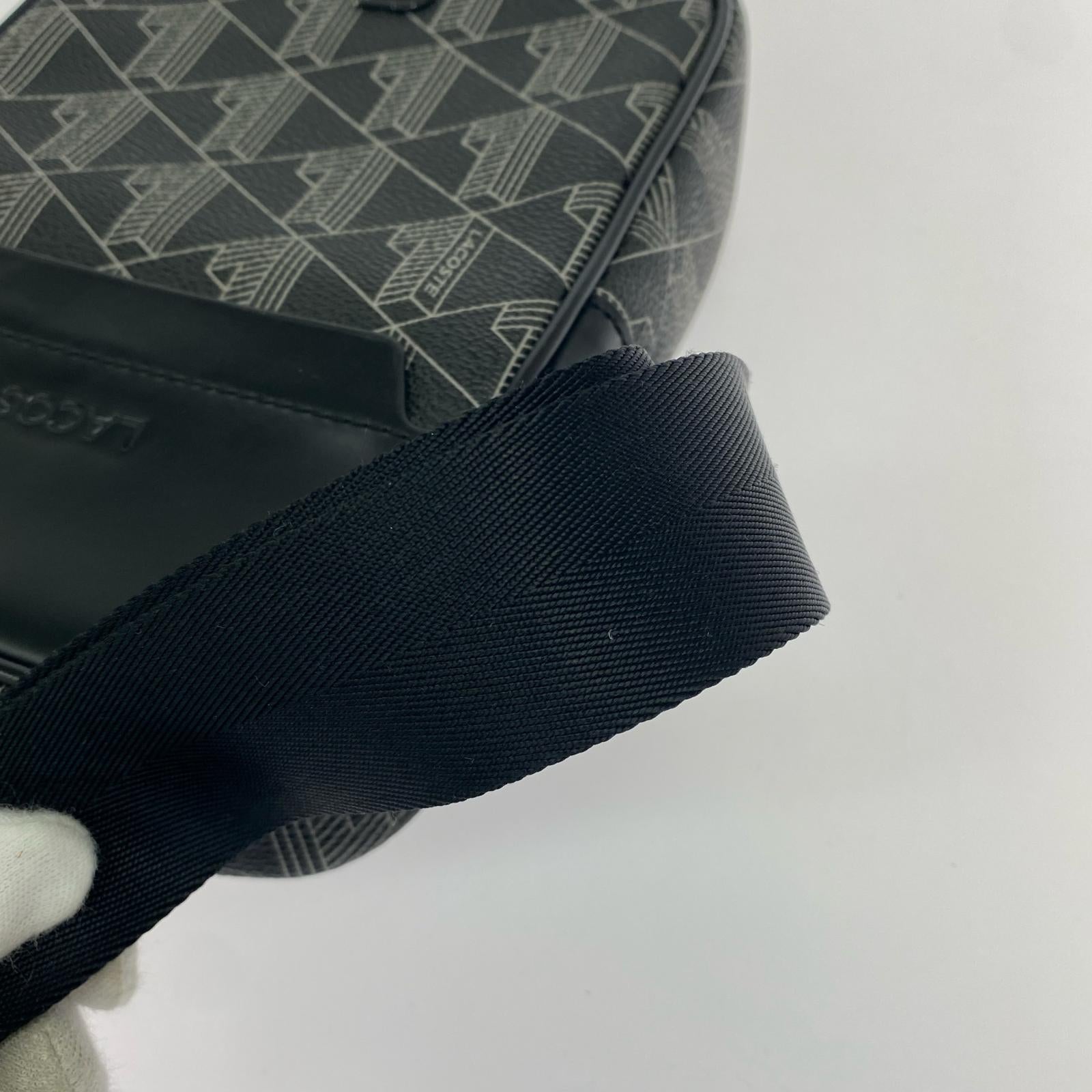 ショルダーバッグ LACOSTE ショルダーバッグ ブラック
