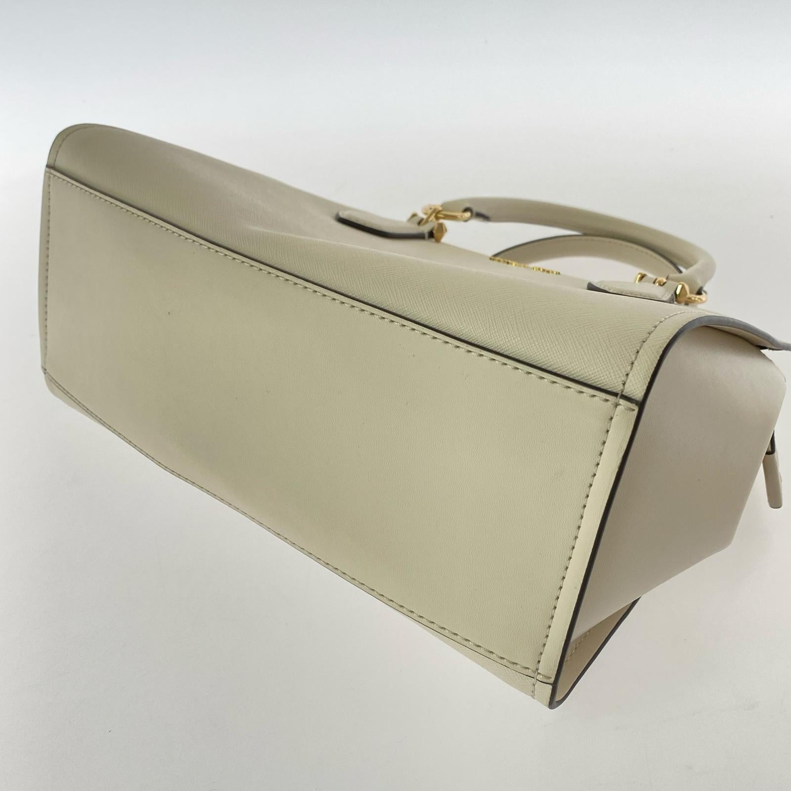 ショルダーバッグ MARILYN MD SATCHEL ライトクリーム ベージュ