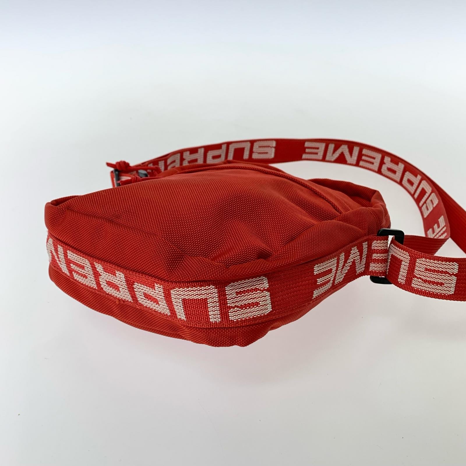 ショルダーバッグ Supreme 18ssショルダーバッグRD