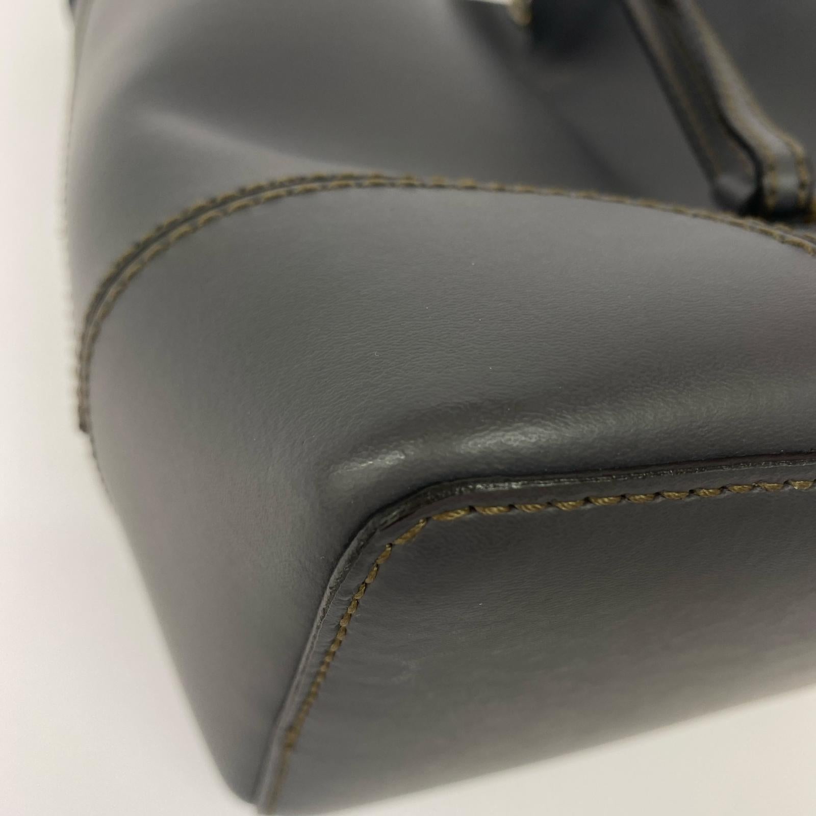 ショルダーバッグ ハンドバッグ グレー