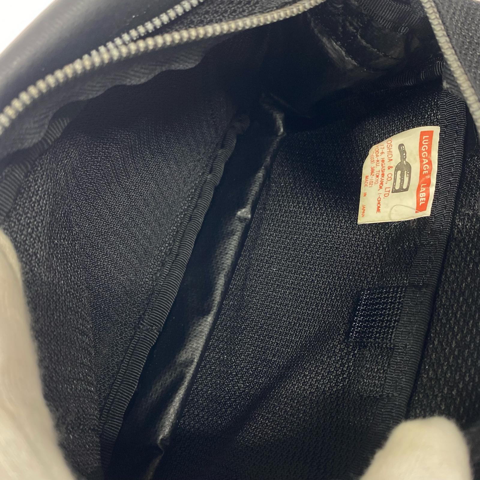 ショルダーバッグ NEW LINER POUCH ブラック